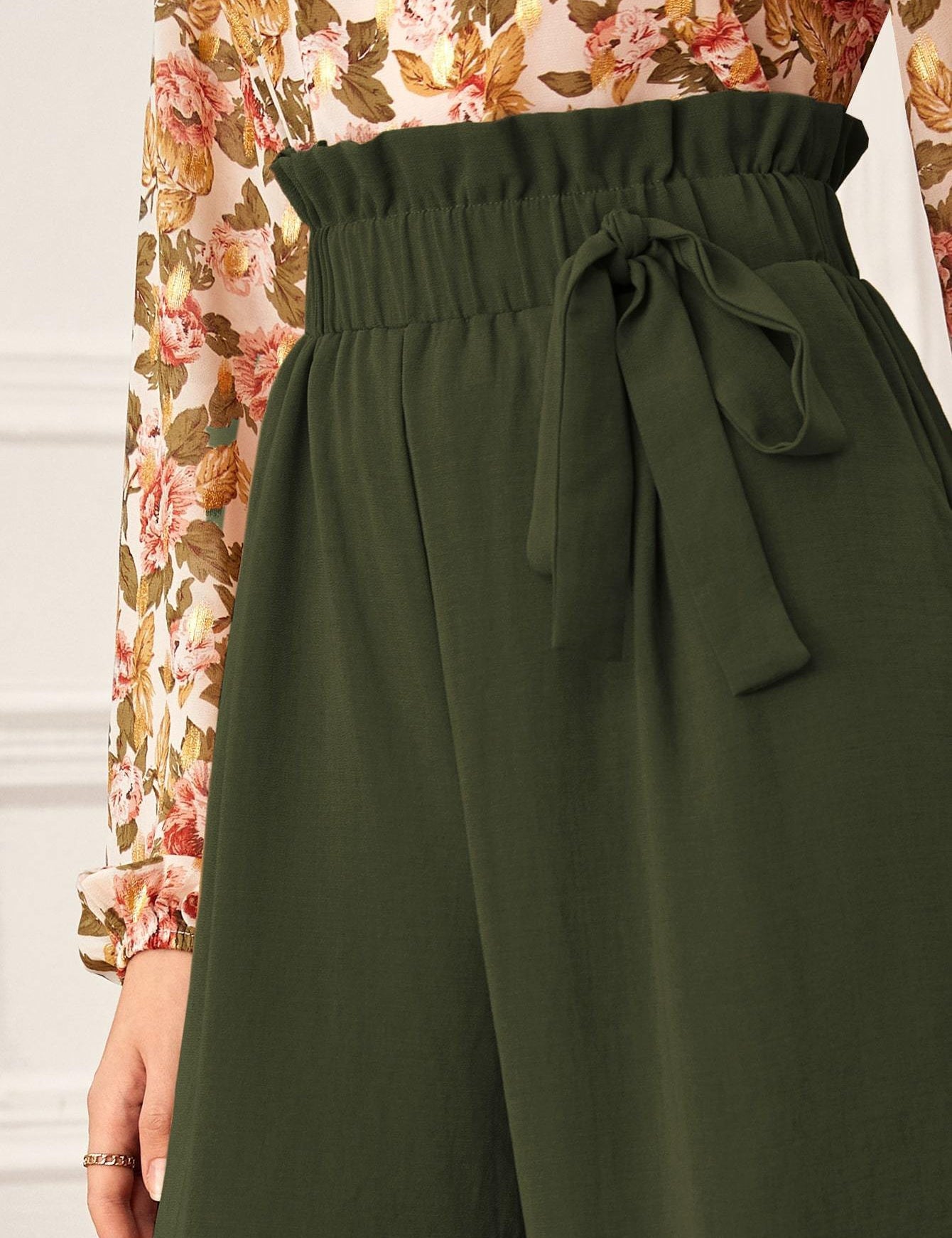KOTTY Relaxed Women Green Trousers 