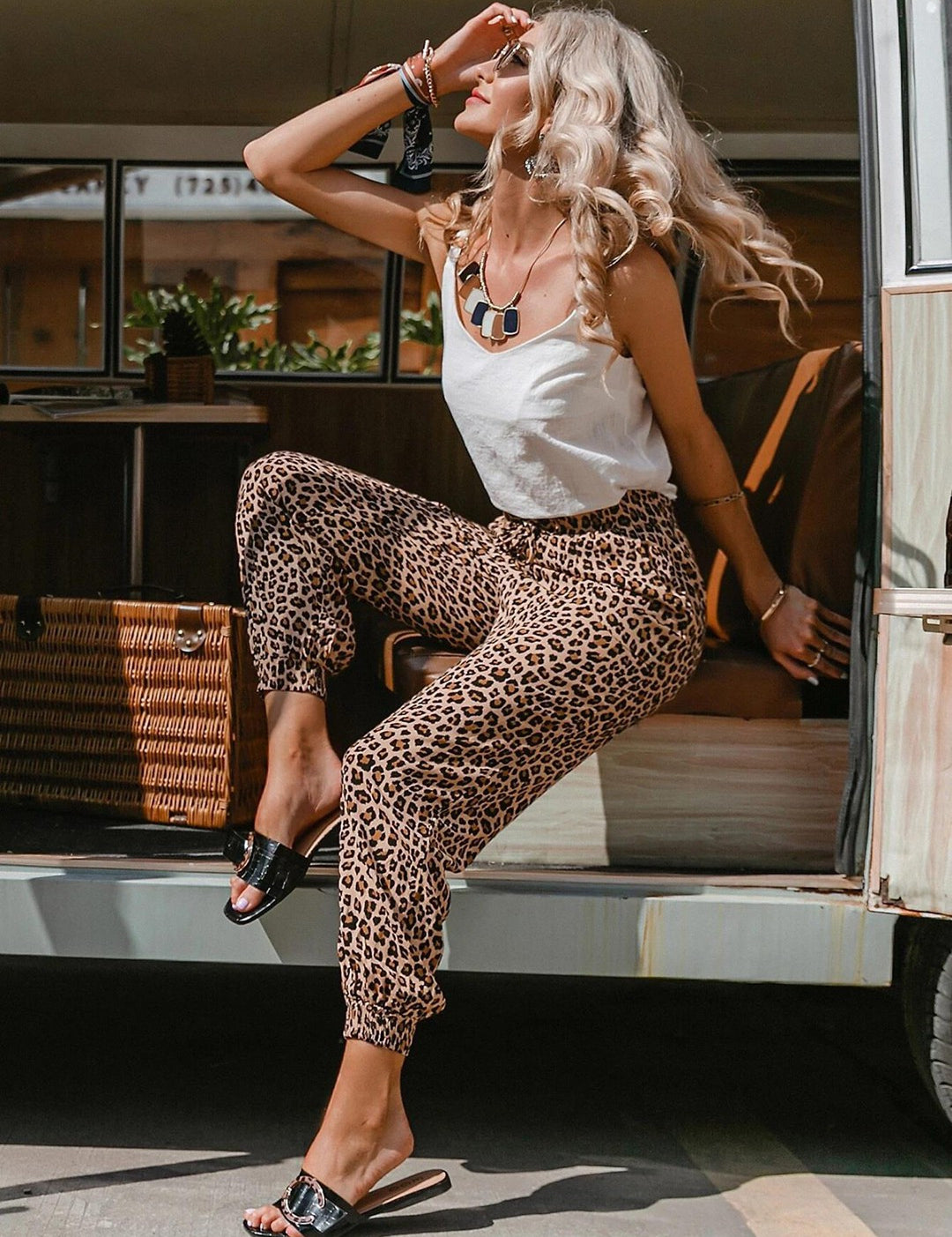 KOTTY Womens Solid Attractive High Rise Pant