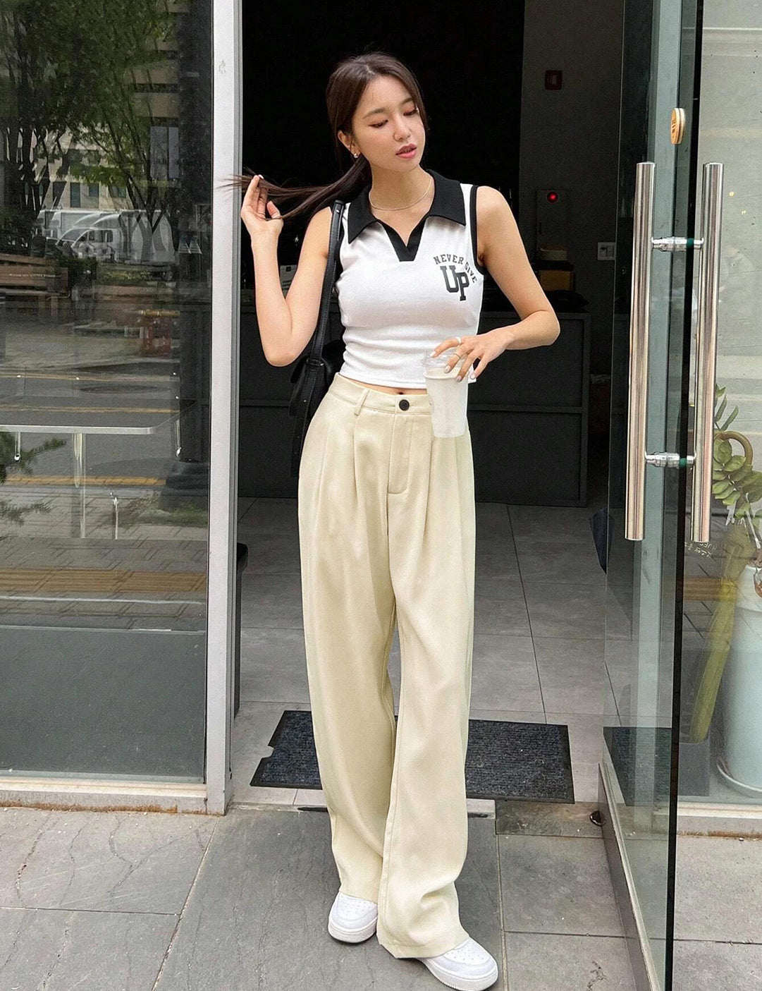 KOTTY Regular Fit Women Solid Trousers