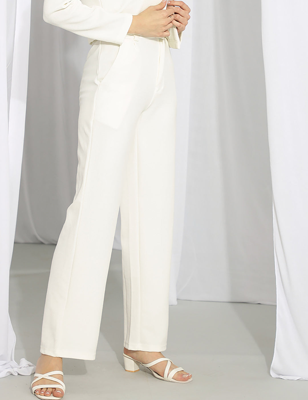 KOTTY Womens Solid Attractive High Rise Pant