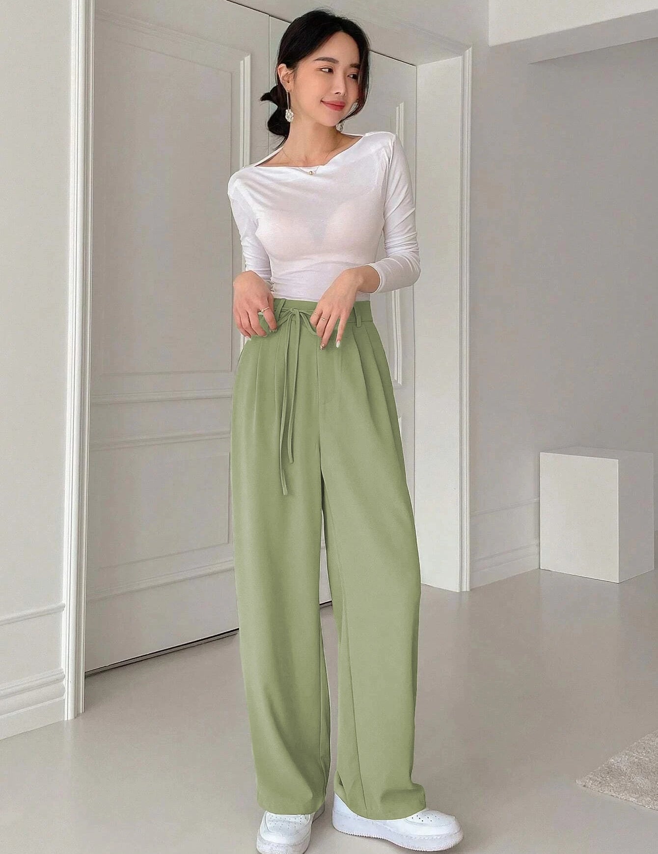 KOTTY Straight Fit Women Green Trousers 