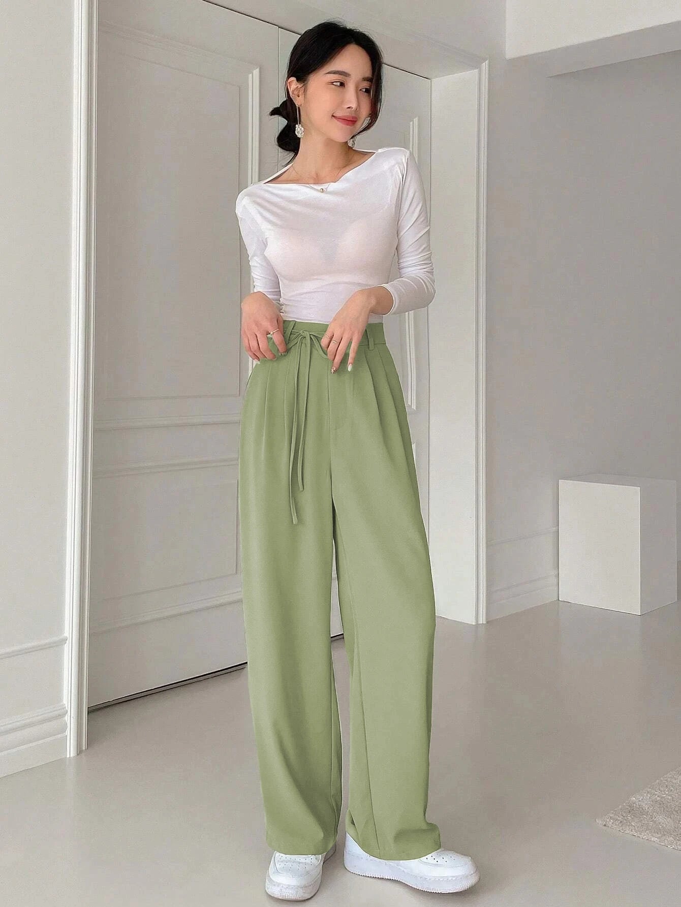 KOTTY Straight Fit Women Green Trousers 