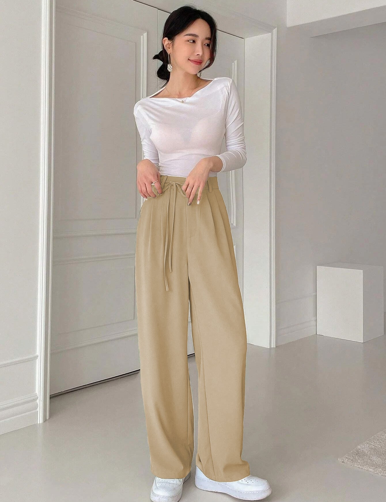 KOTTY Straight Fit Women Beige Trousers 