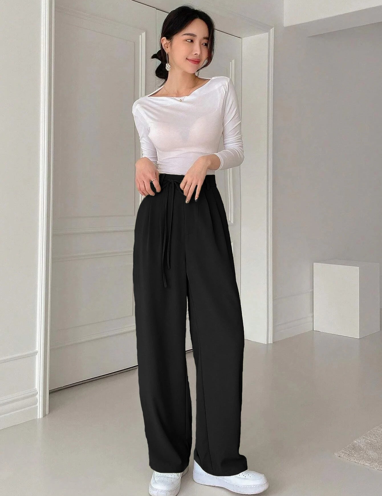 KOTTY Straight Fit Women Black Trousers 