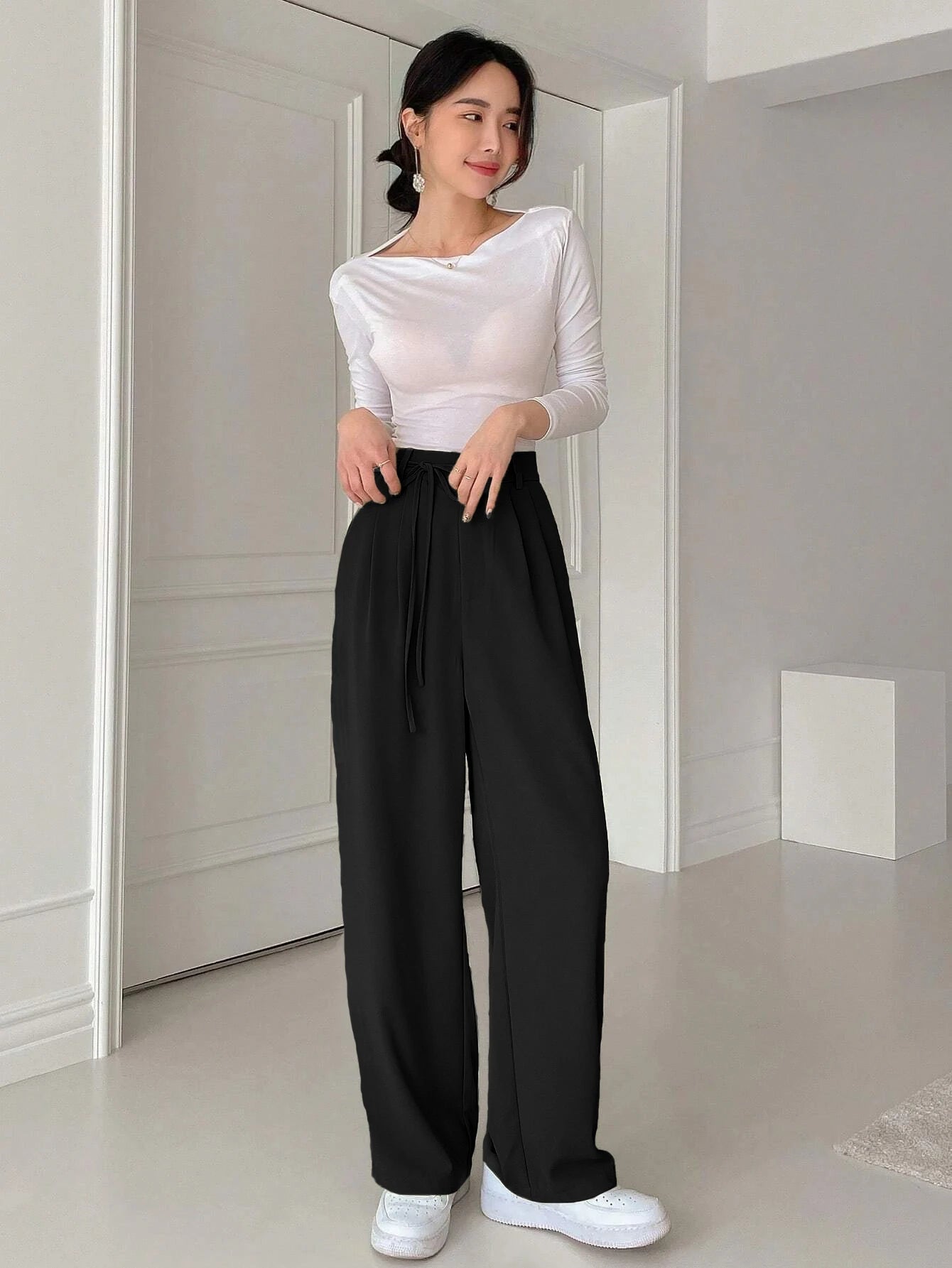 KOTTY Straight Fit Women Black Trousers 