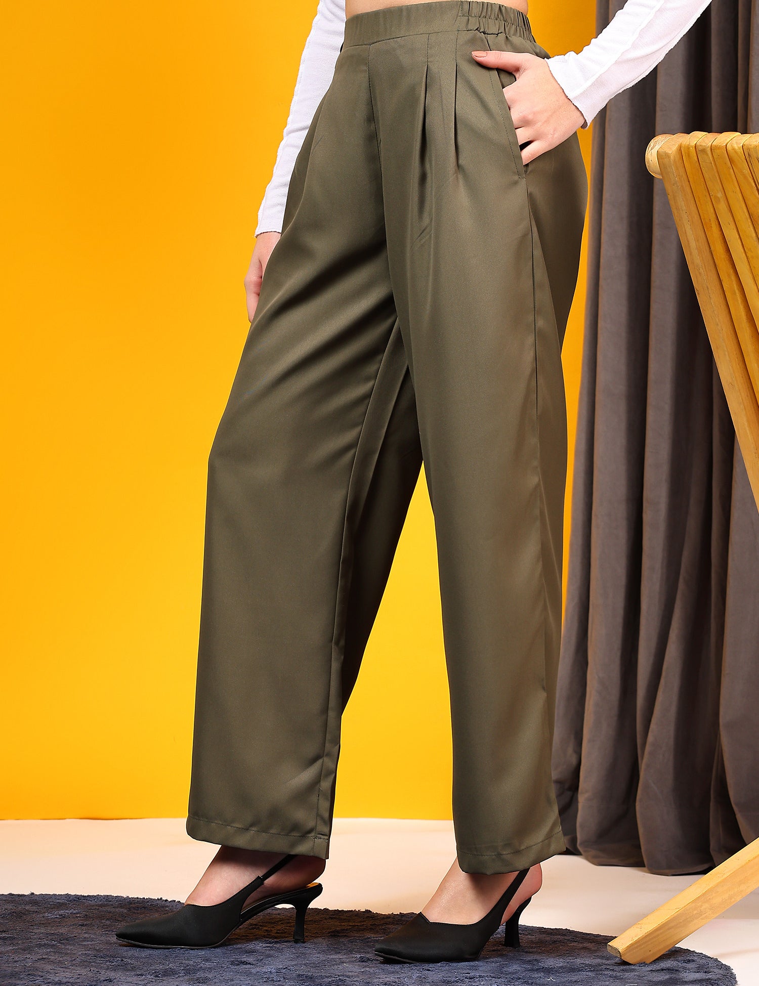 KOTTY Straight Fit Women Green Trousers 