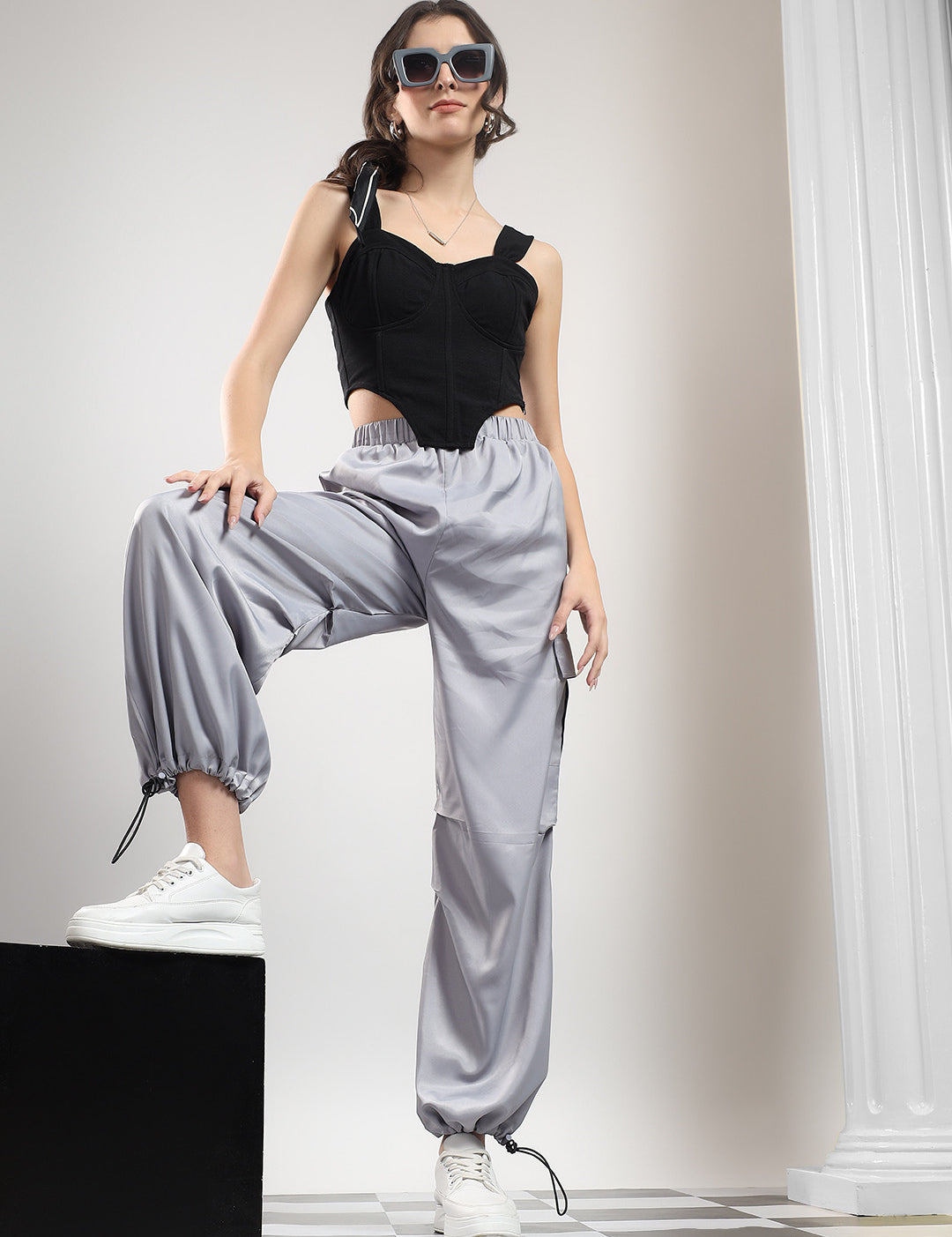KOTTY Relaxed Women Grey Trousers 