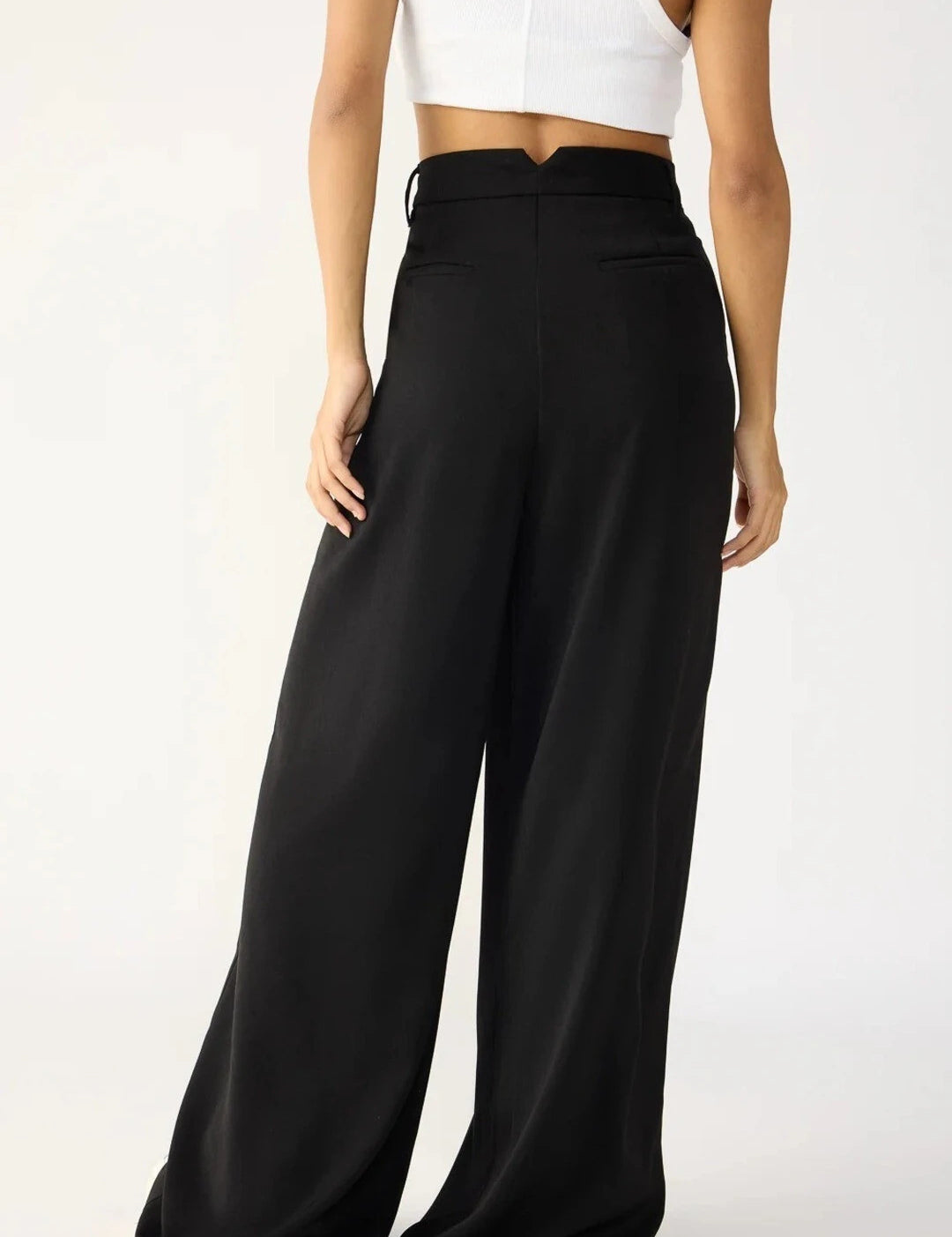 KOTTY Loose Fit Women Black Trousers 