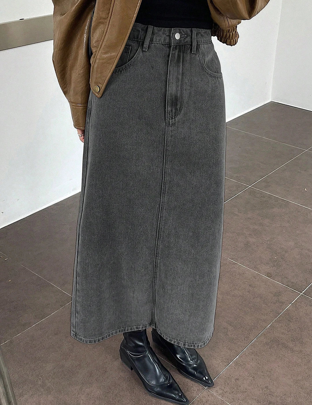 KOTTY Solid Women Straight Grey Skirt 