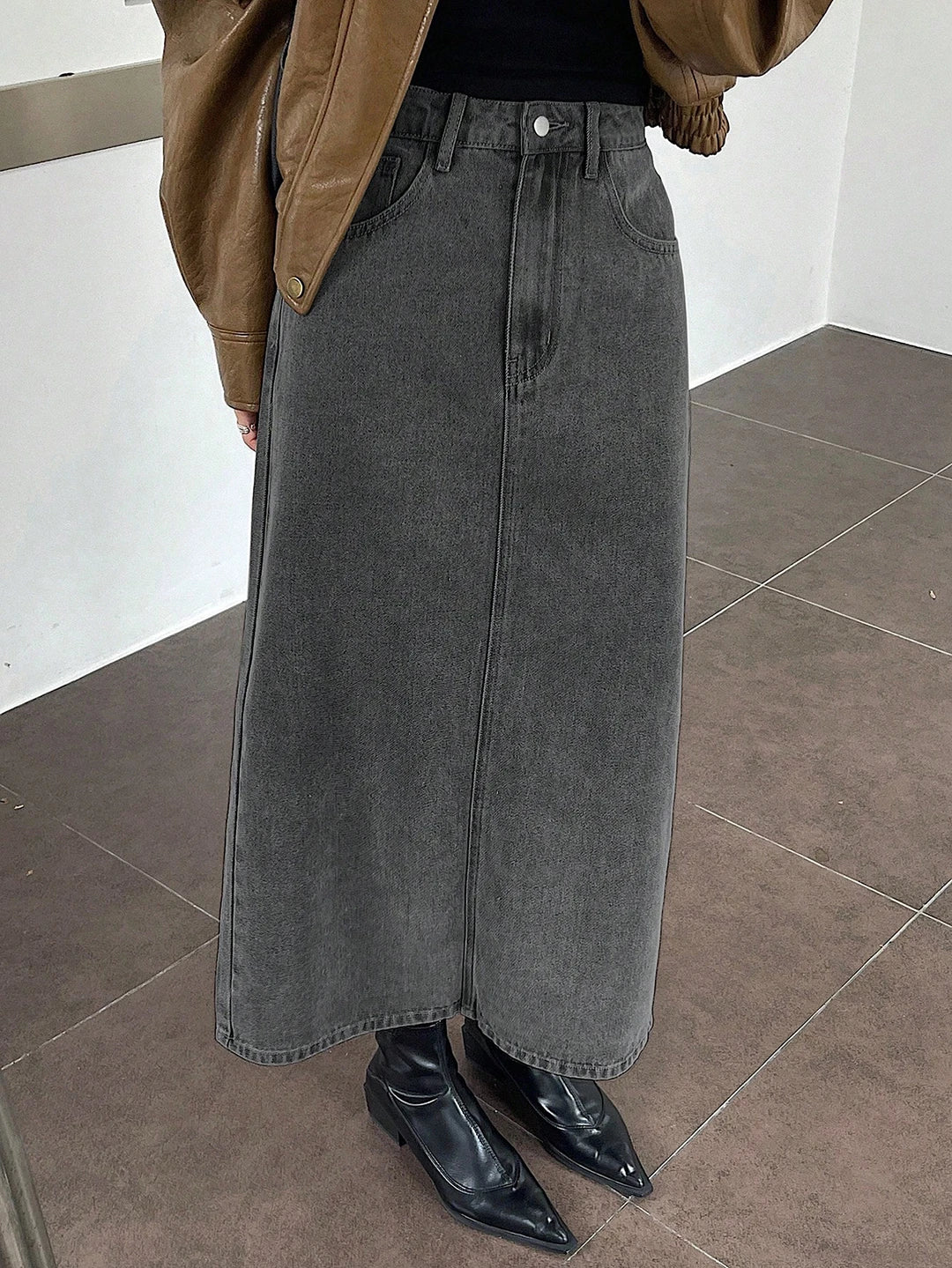 KOTTY Solid Women Straight Grey Skirt 