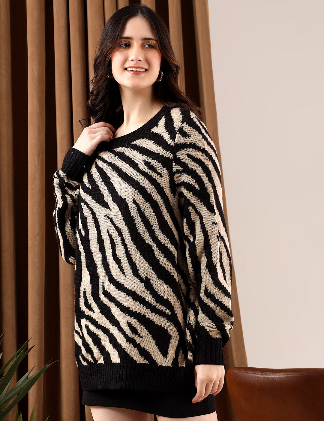 KOTTY Printed Round Neck Casual Women Multicolor Sweater 
