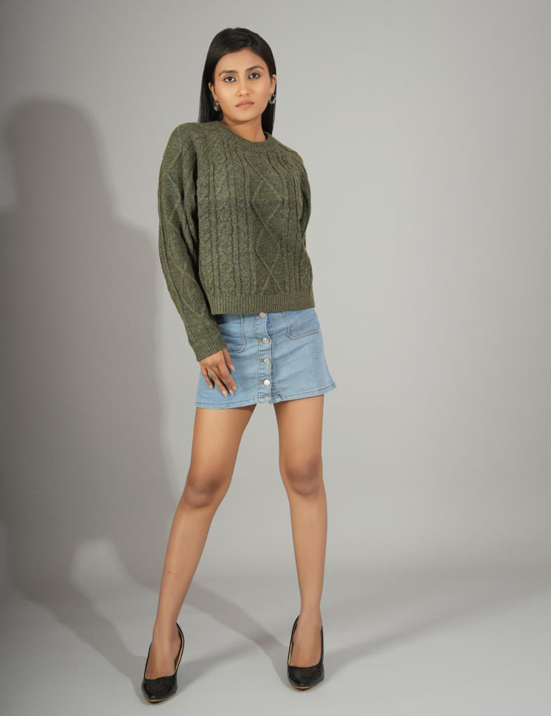 KOTTY Solid Round Neck Casual Women Green Sweater 