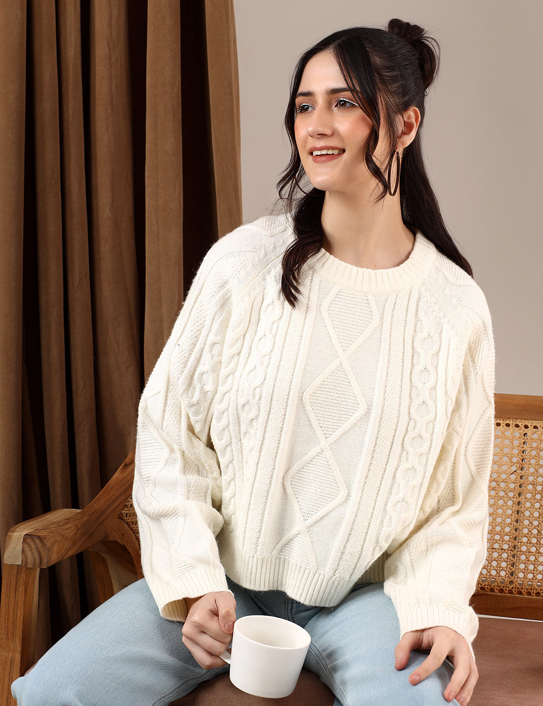 KOTTY Solid Round Neck Casual Women White Sweater 
