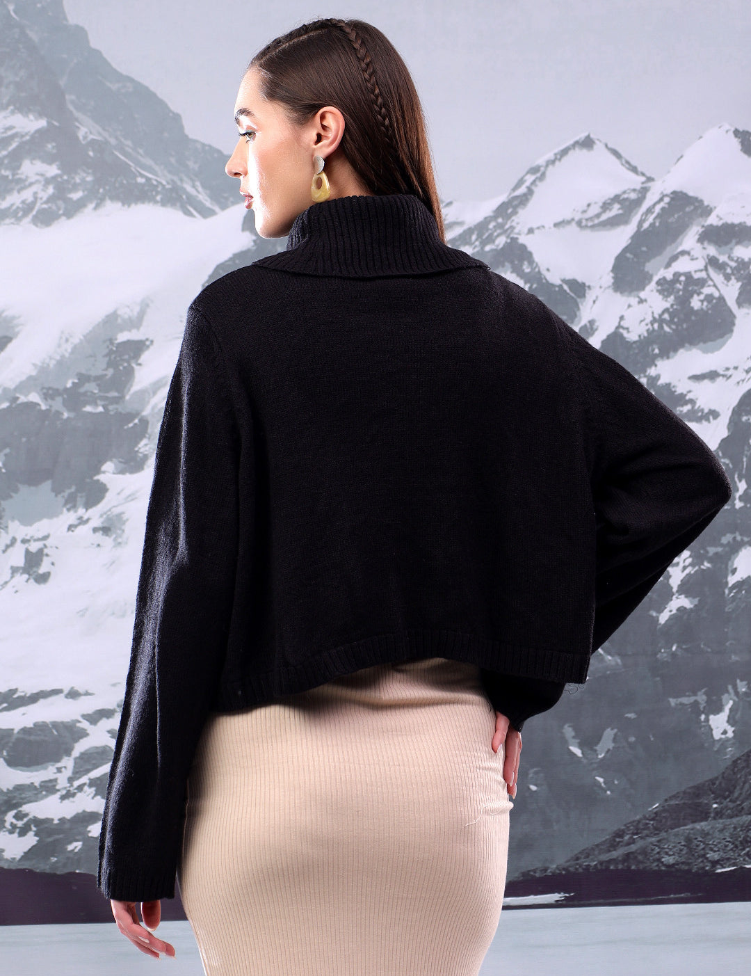 KOTTY Solid High Neck Casual Women Black Sweater 