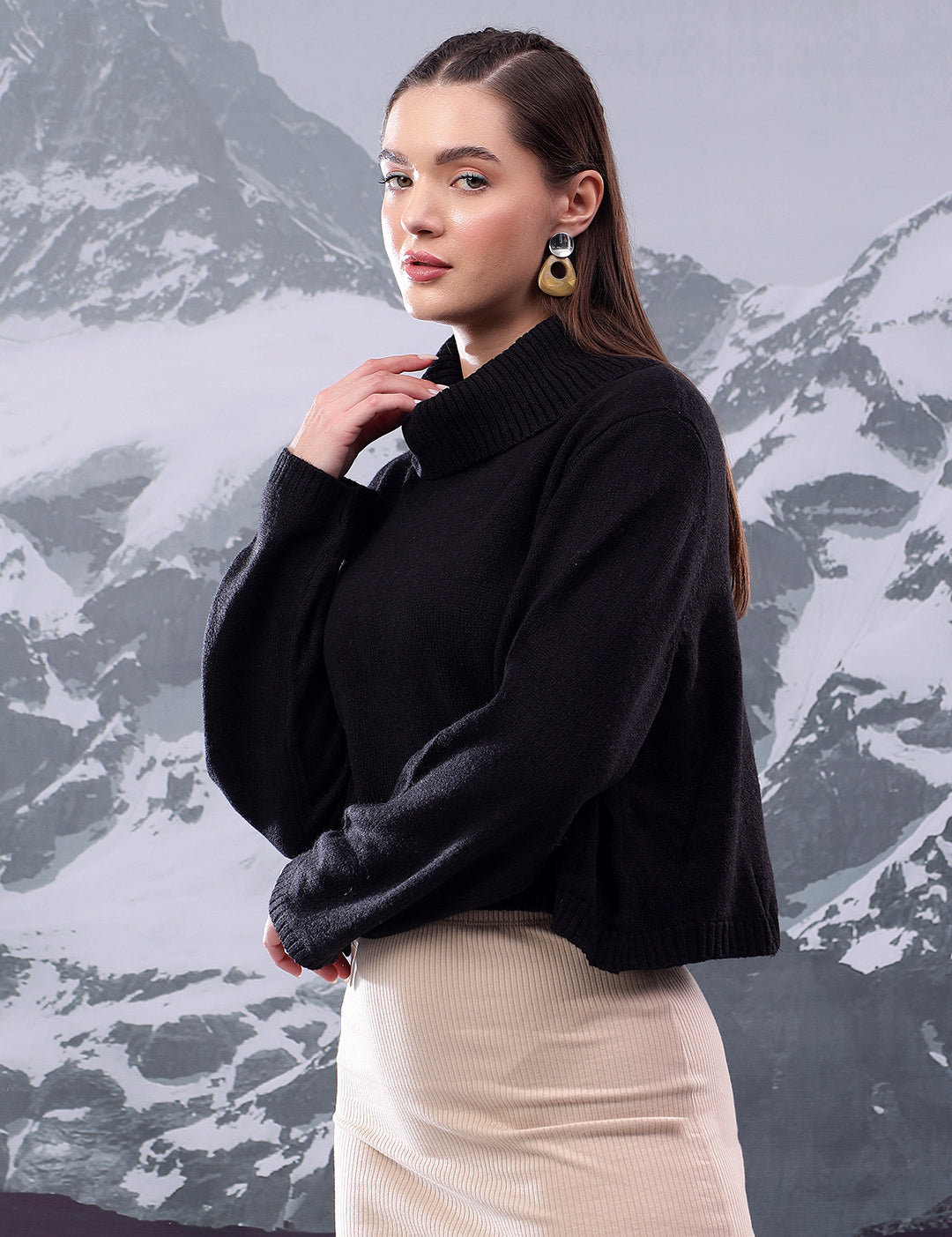 KOTTY Solid High Neck Casual Women Black Sweater 