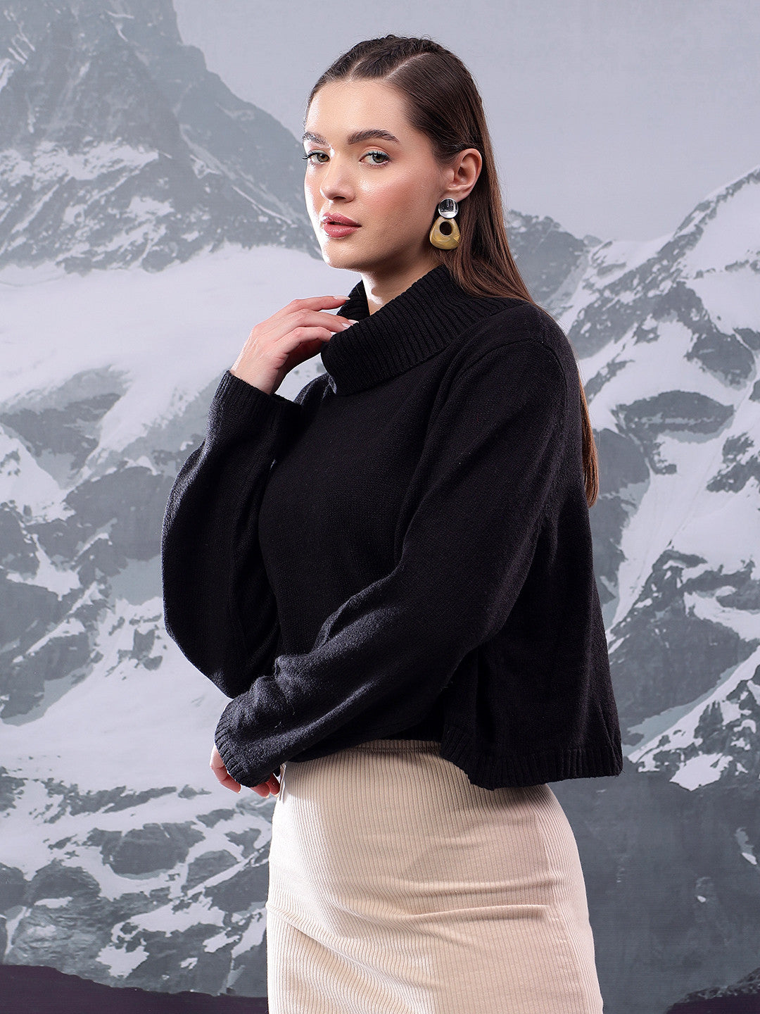 KOTTY Solid High Neck Casual Women Black Sweater 