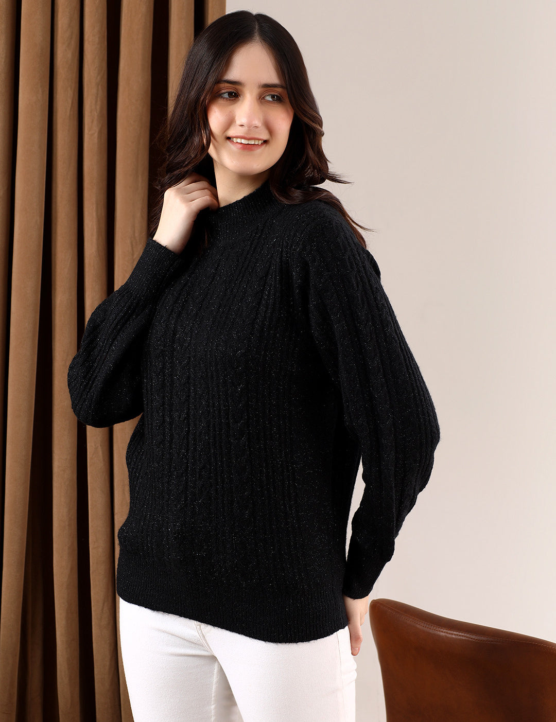 KOTTY Solid Round Neck Casual Women Black Sweater 