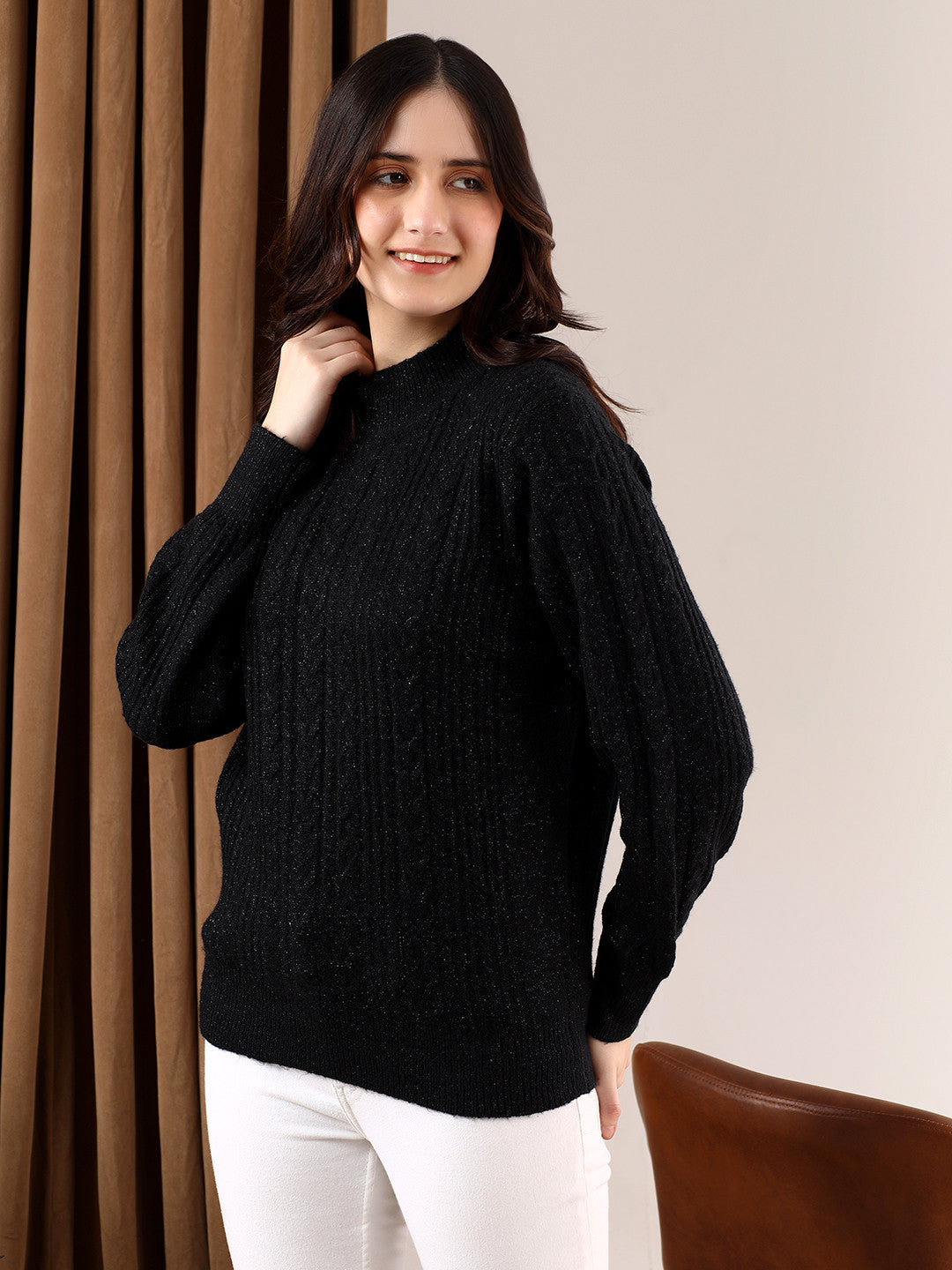 KOTTY Solid Round Neck Casual Women Black Sweater 
