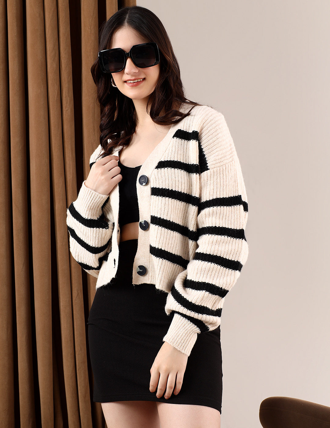 KOTTY Printed V Neck Casual Women Multicolor Sweater 