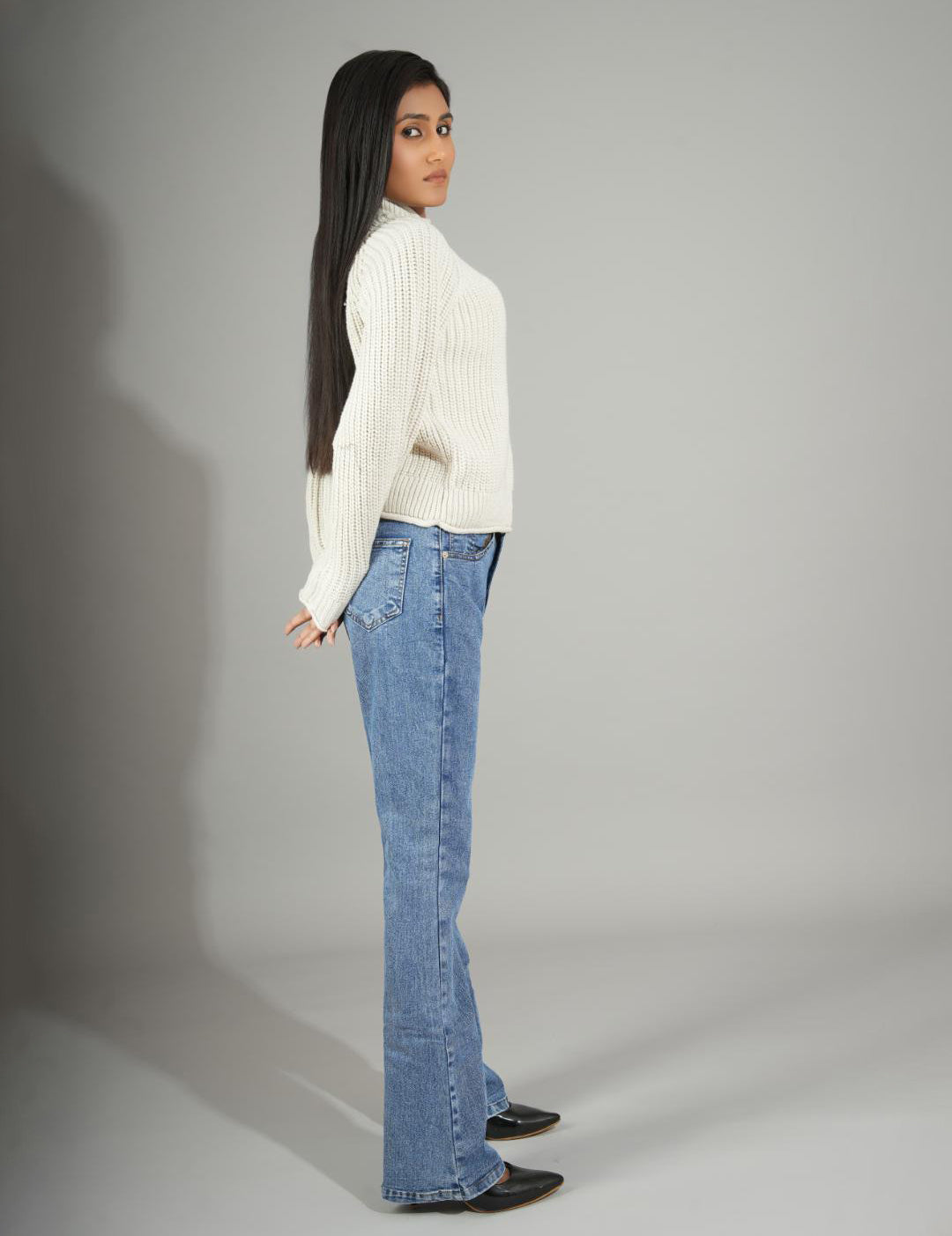 KOTTY Solid High Neck Casual Women White Sweater 