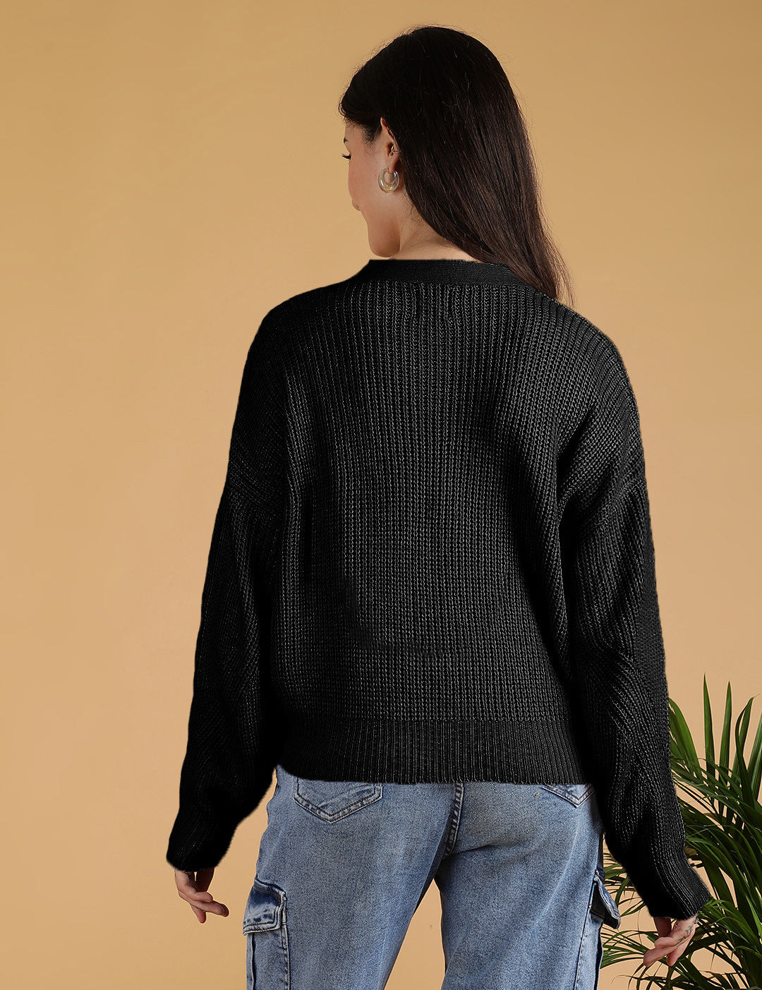 KOTTY Solid V Neck Casual Women Black Sweater 