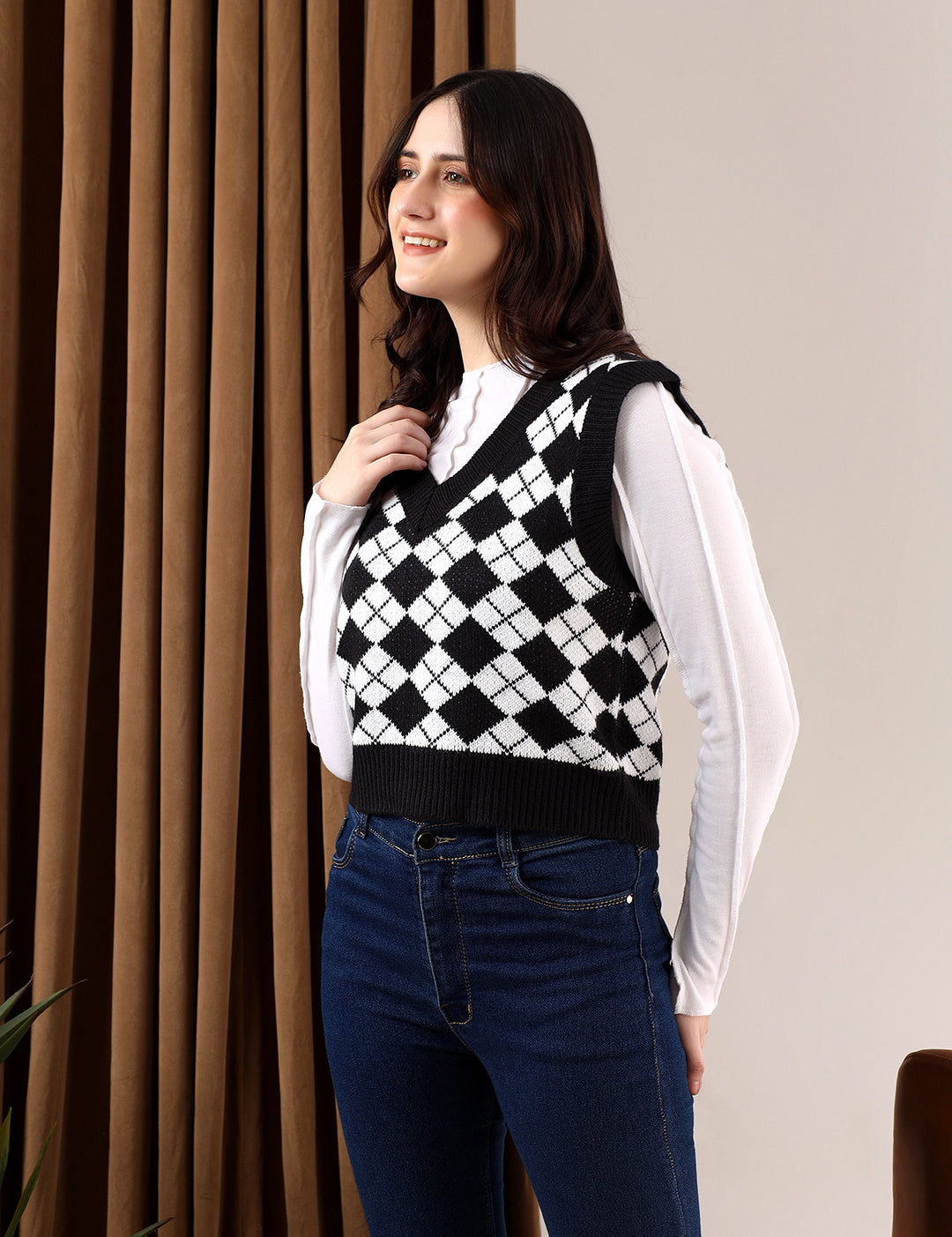 KOTTY Printed V Neck Casual Women Multicolor Sweater 