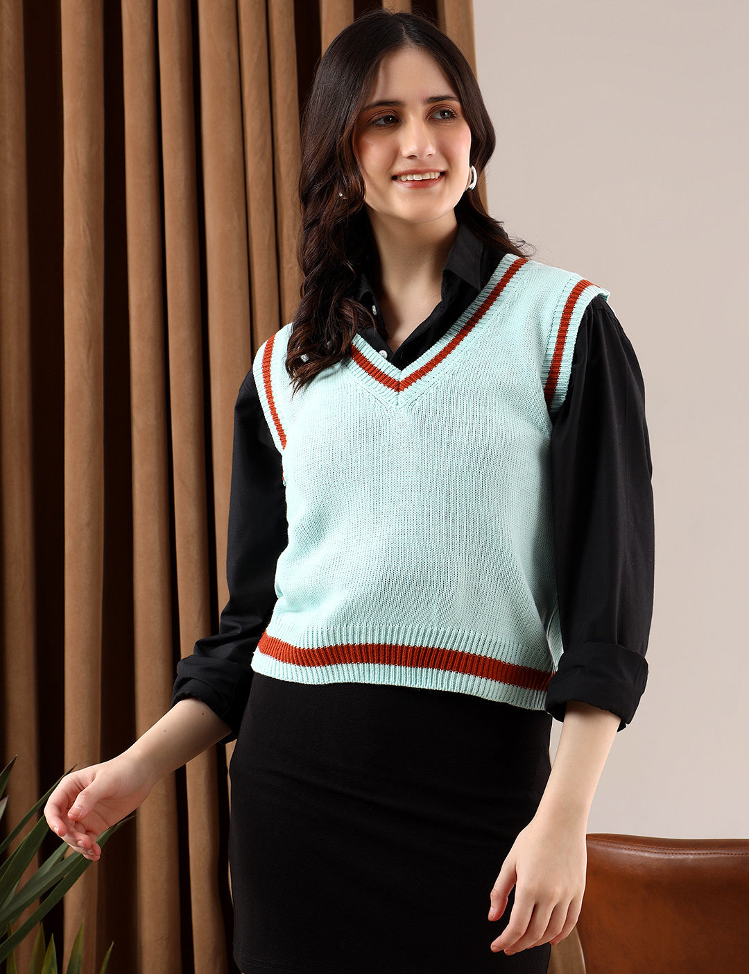 KOTTY Printed V Neck Casual Women Green Sweater 