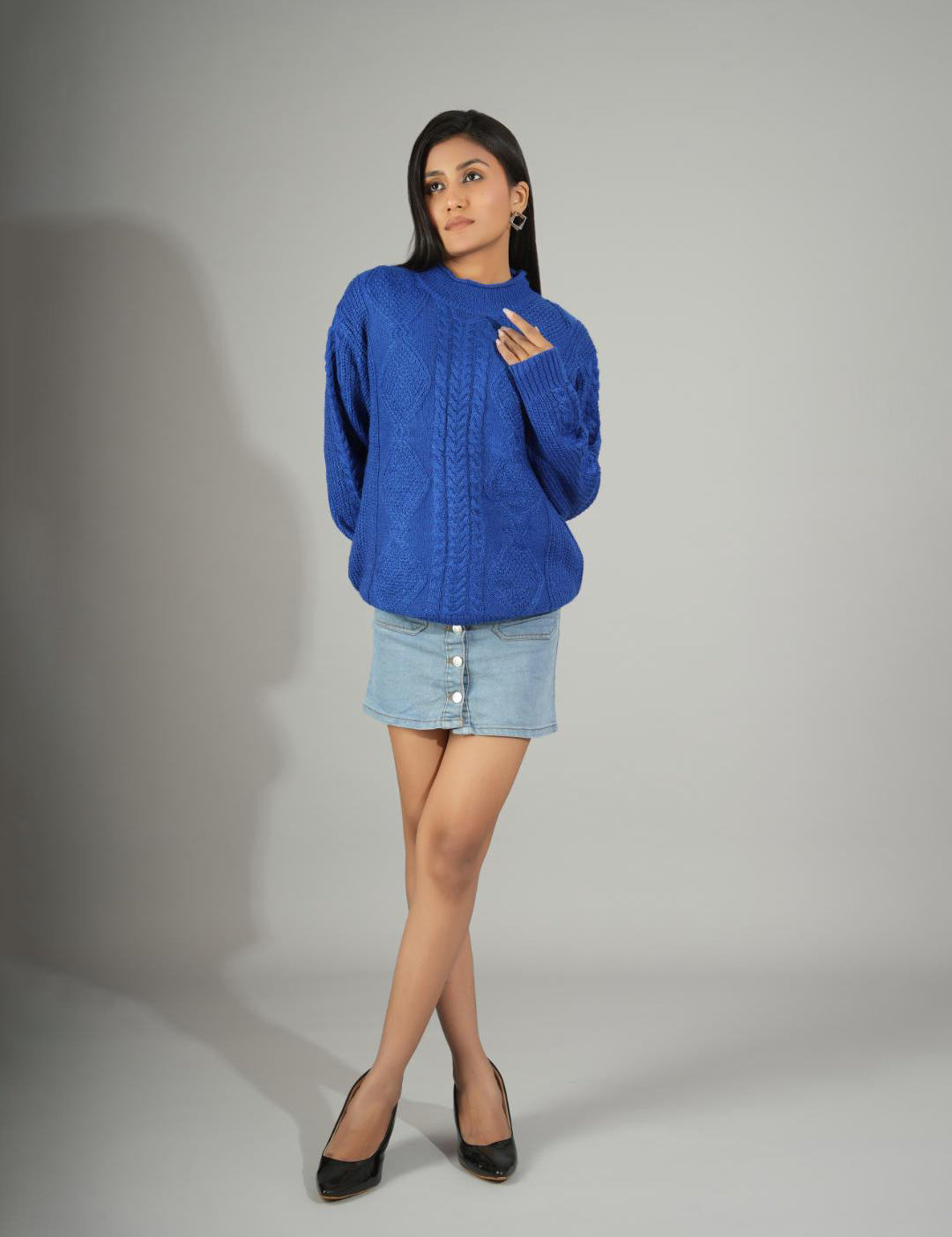KOTTY Solid Round Neck Casual Women Blue Sweater 
