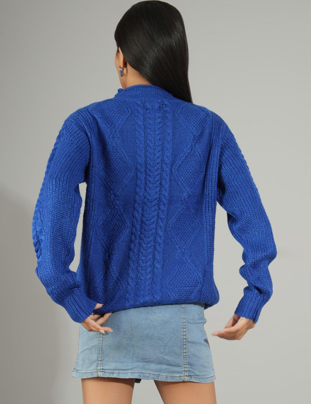 KOTTY Solid Round Neck Casual Women Blue Sweater 