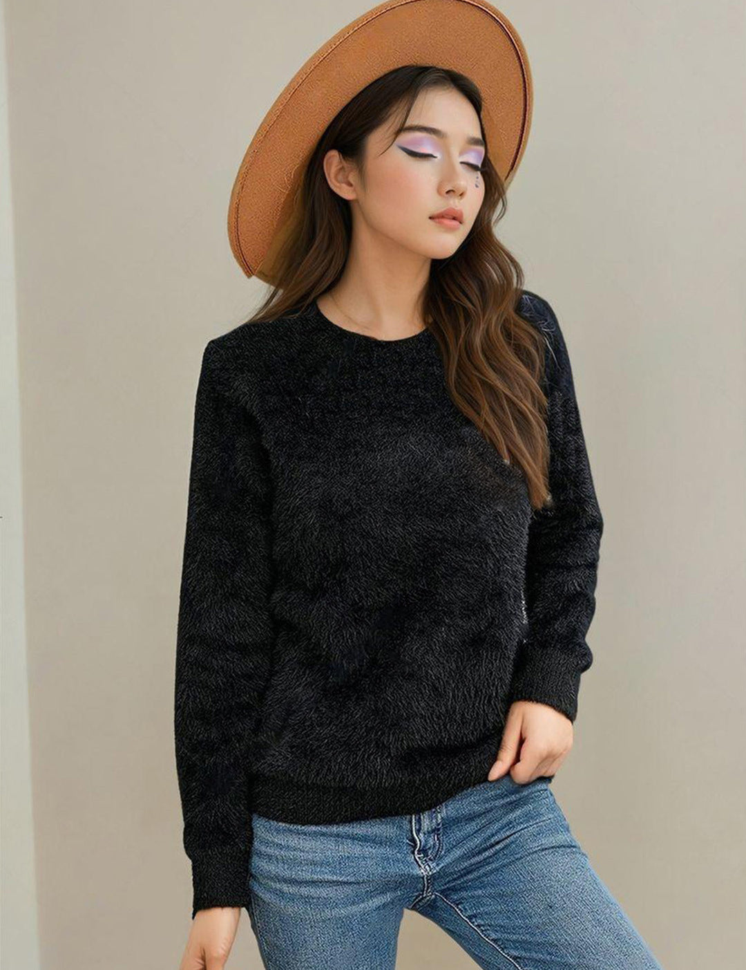 KOTTY Solid Round Neck Casual Women Black Sweater 