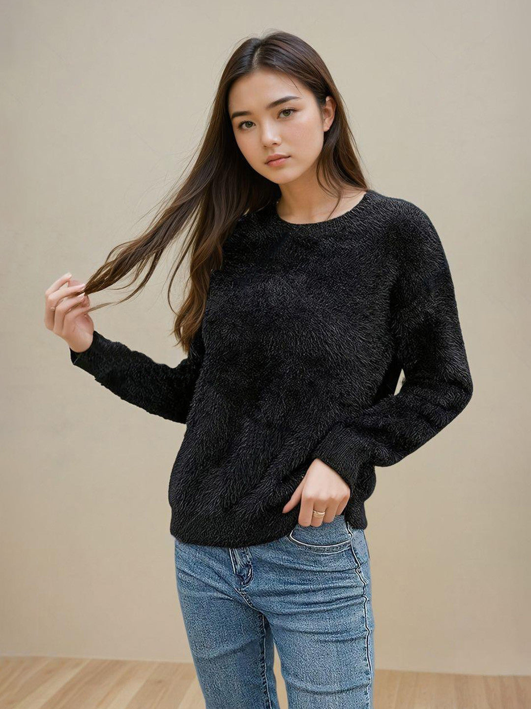 KOTTY Solid Round Neck Casual Women Black Sweater 