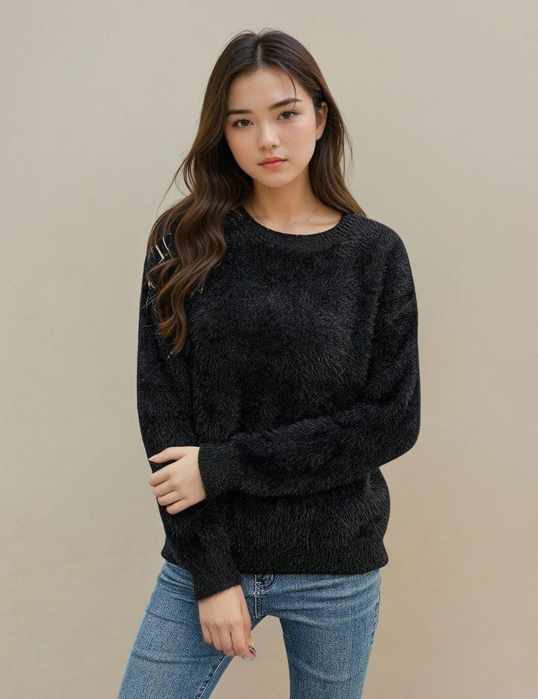 KOTTY Solid Round Neck Casual Women Black Sweater 