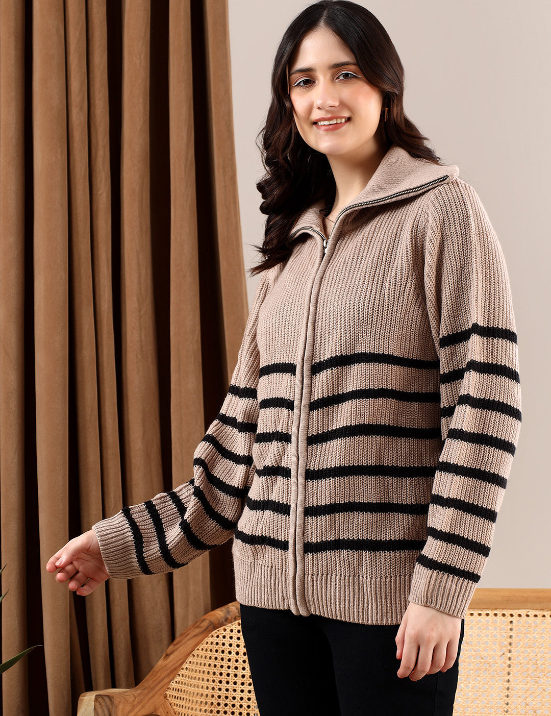 KOTTY Striped Collared Neck Casual Women Multicolor Sweater 