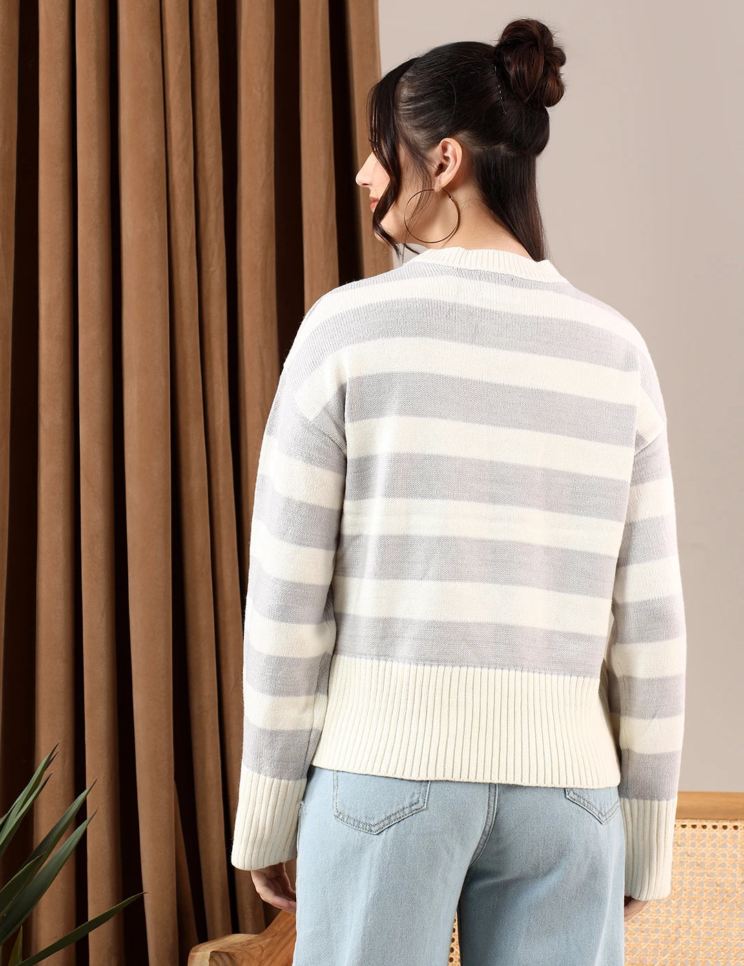 KOTTY Striped Round Neck Casual Women Multicolor Sweater 