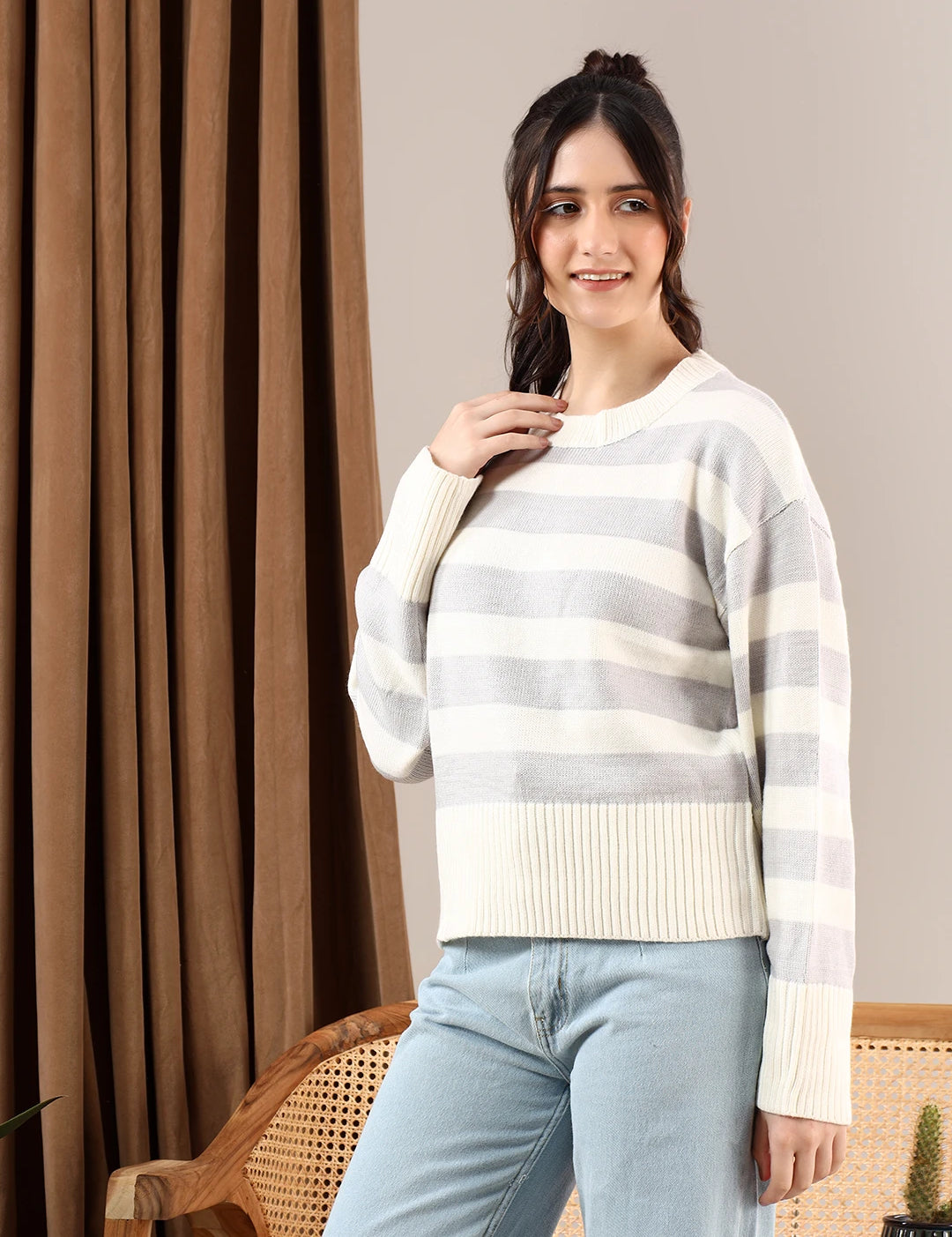 KOTTY Striped Round Neck Casual Women Multicolor Sweater 