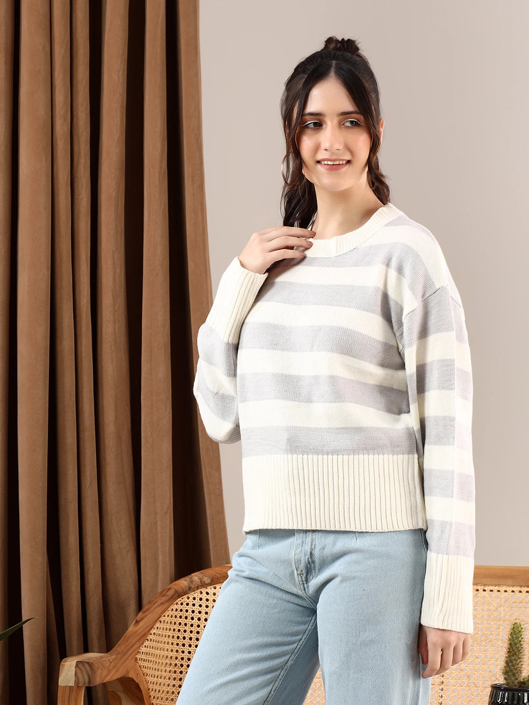 KOTTY Striped Round Neck Casual Women Multicolor Sweater 