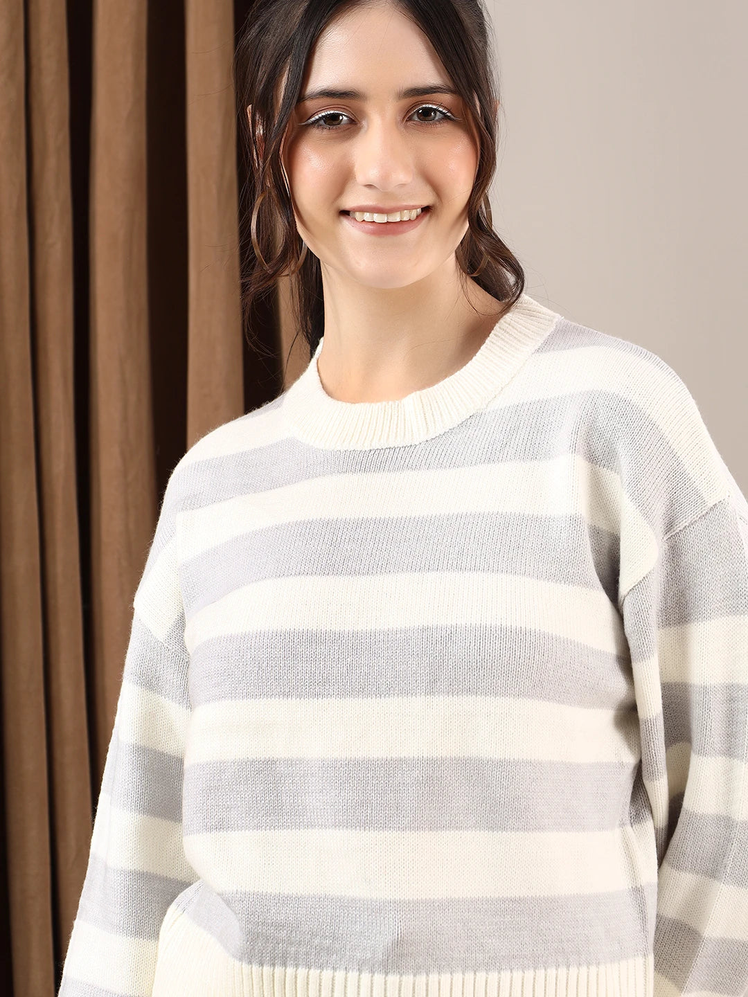 KOTTY Striped Round Neck Casual Women Multicolor Sweater 