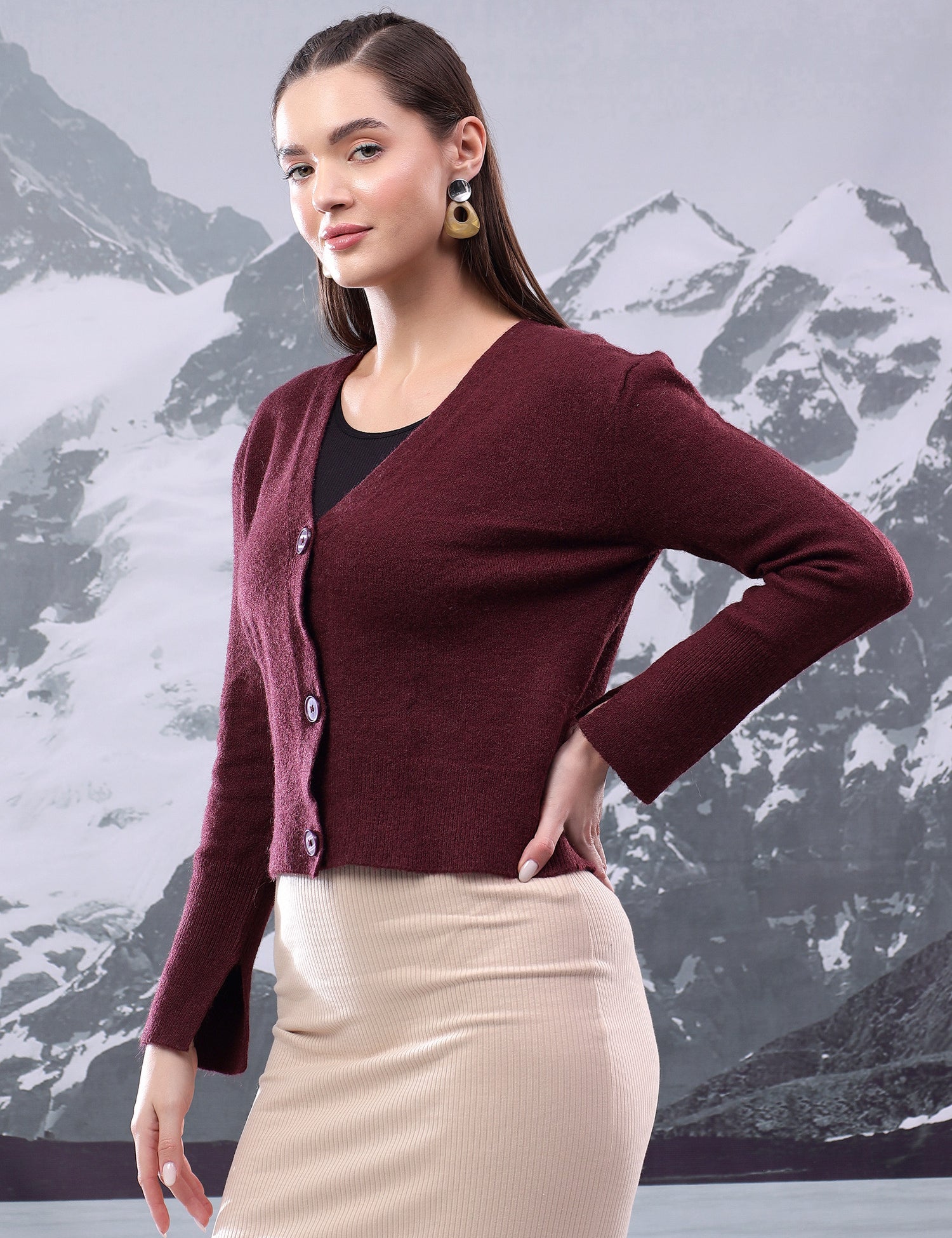 KOTTY Solid V Neck Casual Women Maroon Sweater 