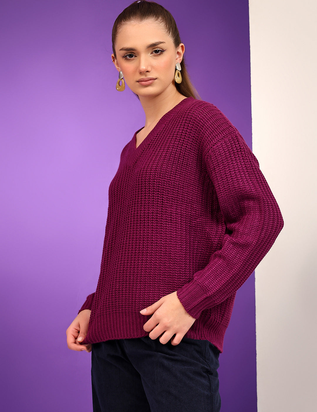 KOTTY Solid V Neck Casual Women Maroon Sweater 