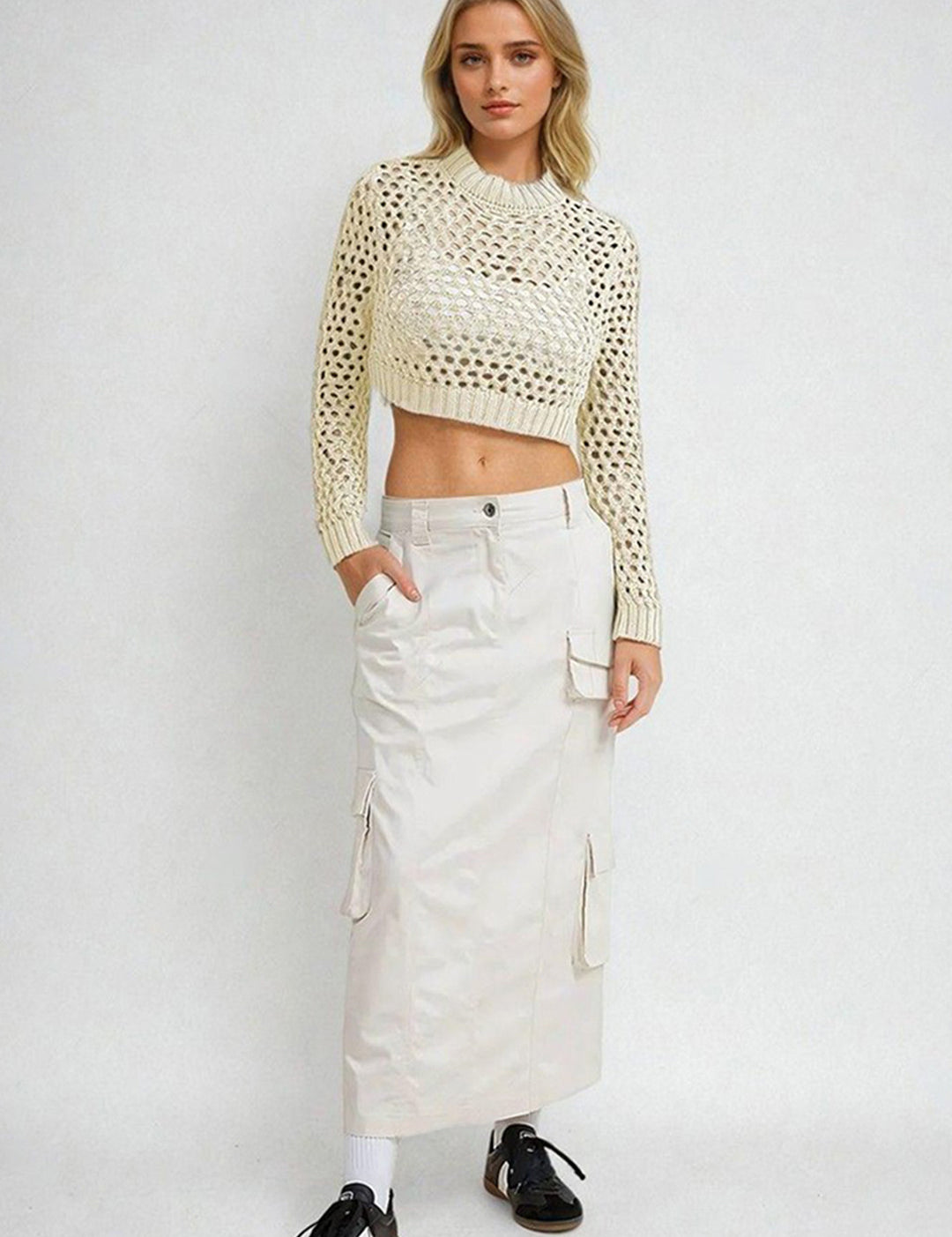 KOTTY Solid Round Neck Casual Women White Sweater 