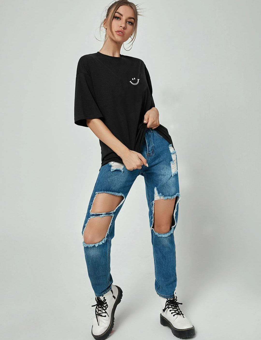 KOTTY Printed Women Round Neck Black T-Shirt 