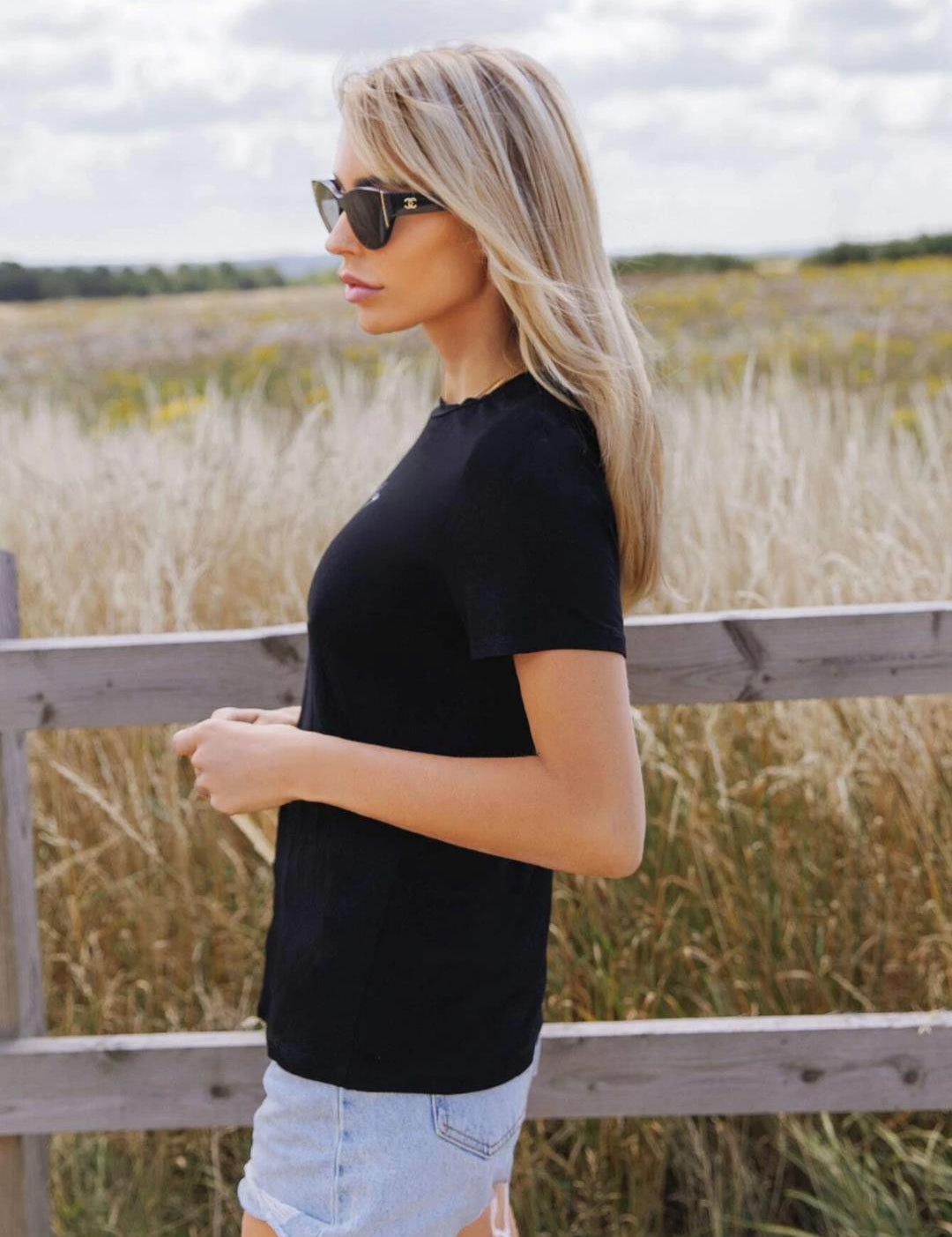 KOTTY Printed Women Round Neck Black T-Shirt 