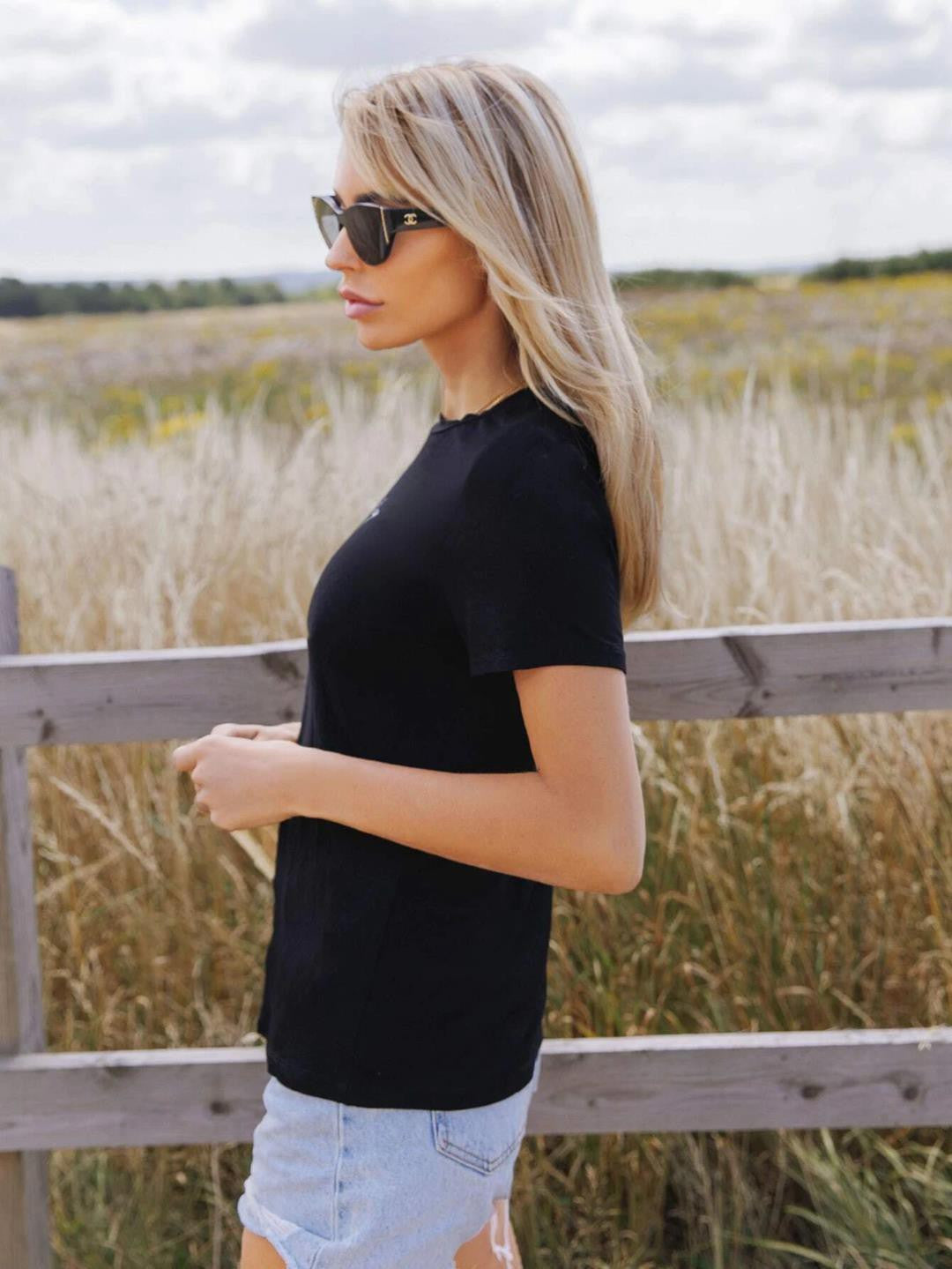 KOTTY Printed Women Round Neck Black T-Shirt 
