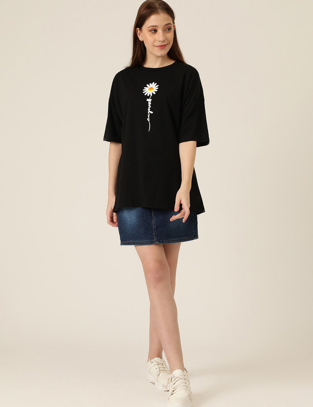 KOTTY Typography Women Round Neck Black T-Shirt 