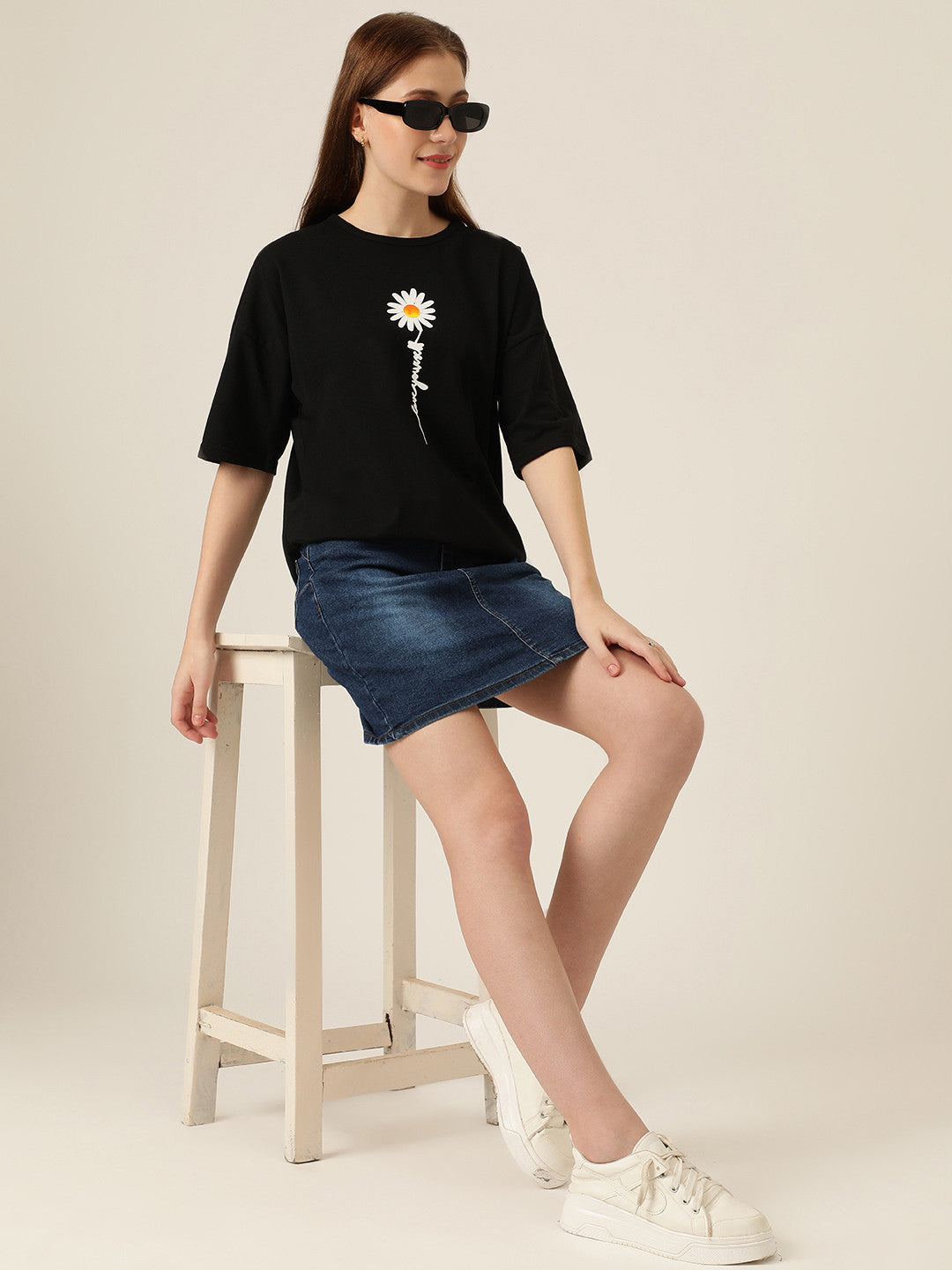 KOTTY Typography Women Round Neck Black T-Shirt 