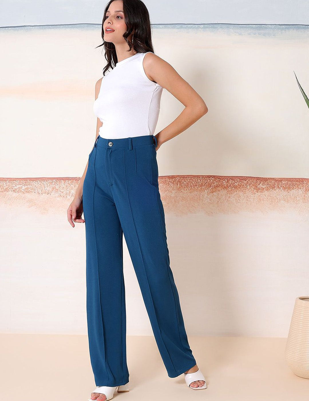 Kotty Relaxed-Fit Round Neck Crop-Top With Trousers Co-Ords
