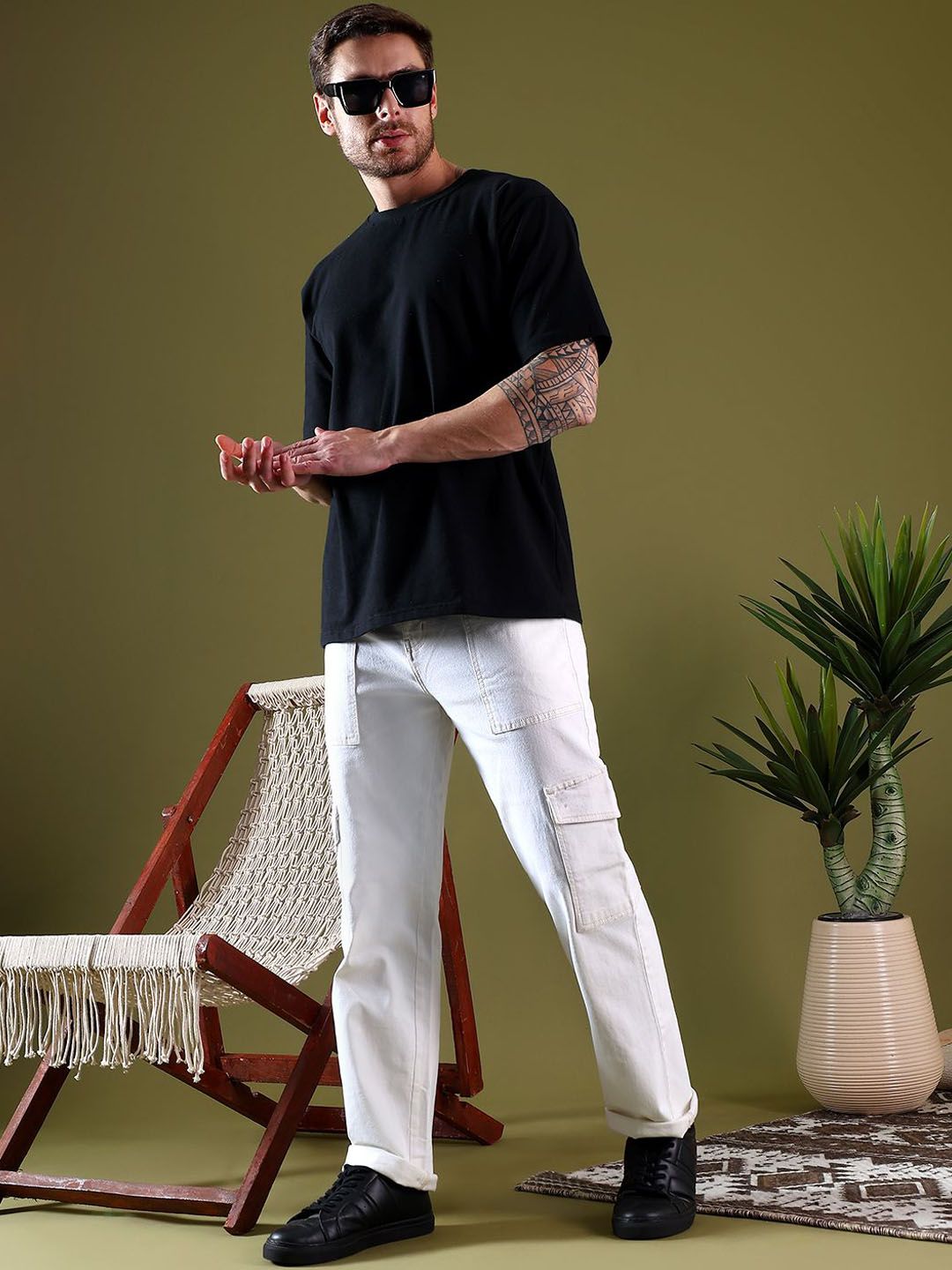 Kotty Men Jean Low-Rise Light Fade Stretchable Jeans