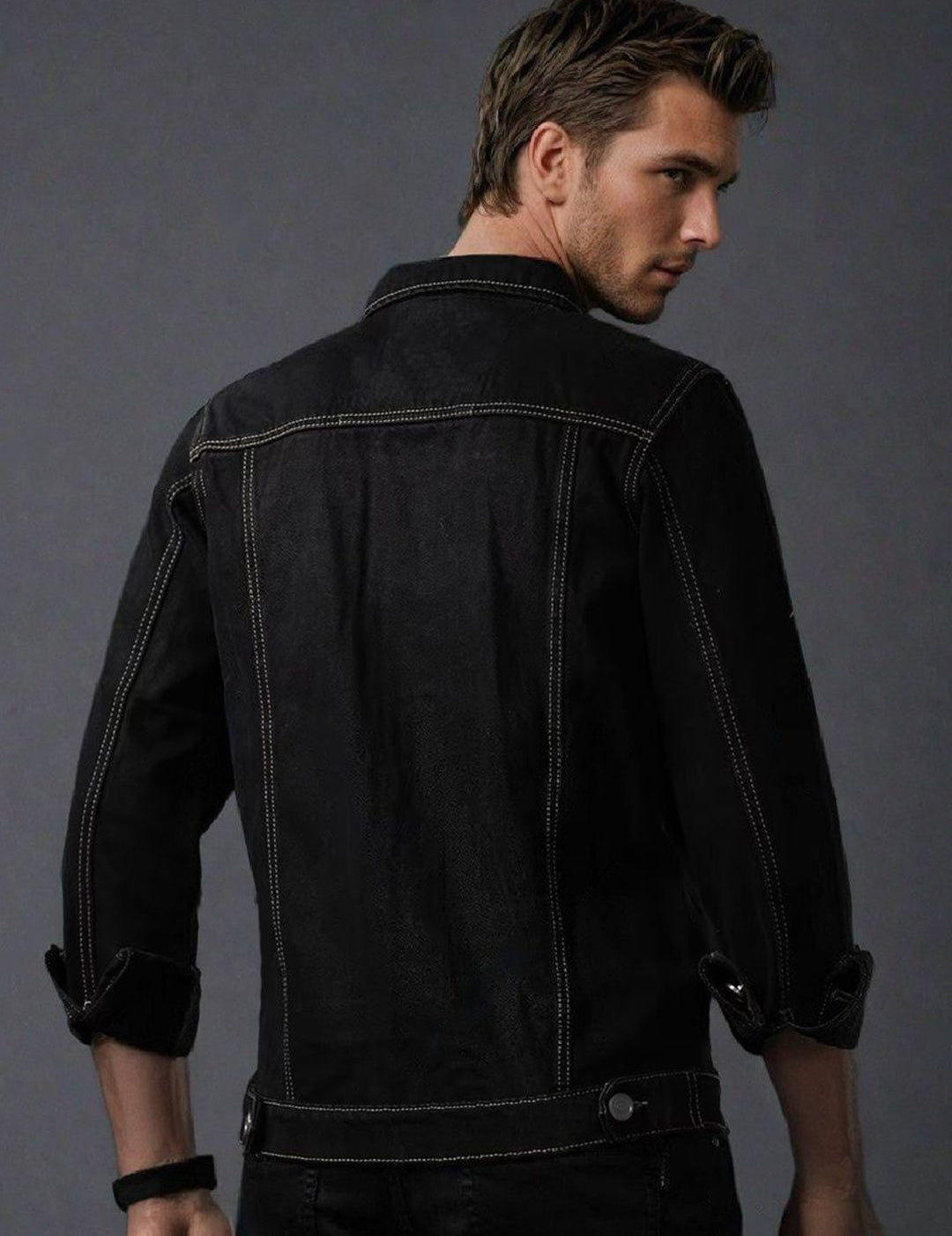 Kotty Men Solid Spread Collar Denim Jacket