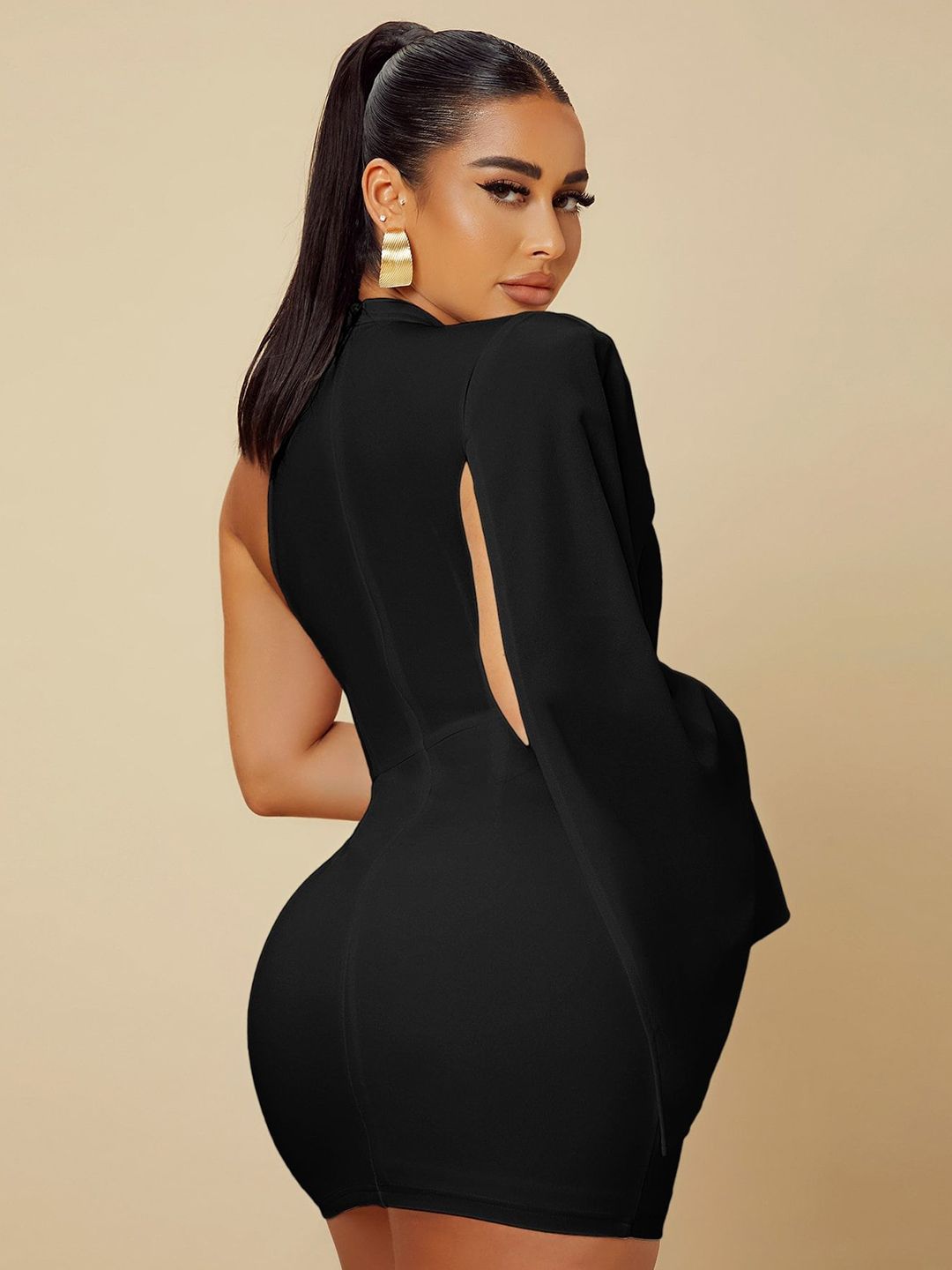 Kotty Women Solid Batwing Sleeves Bodycon Mini Dress