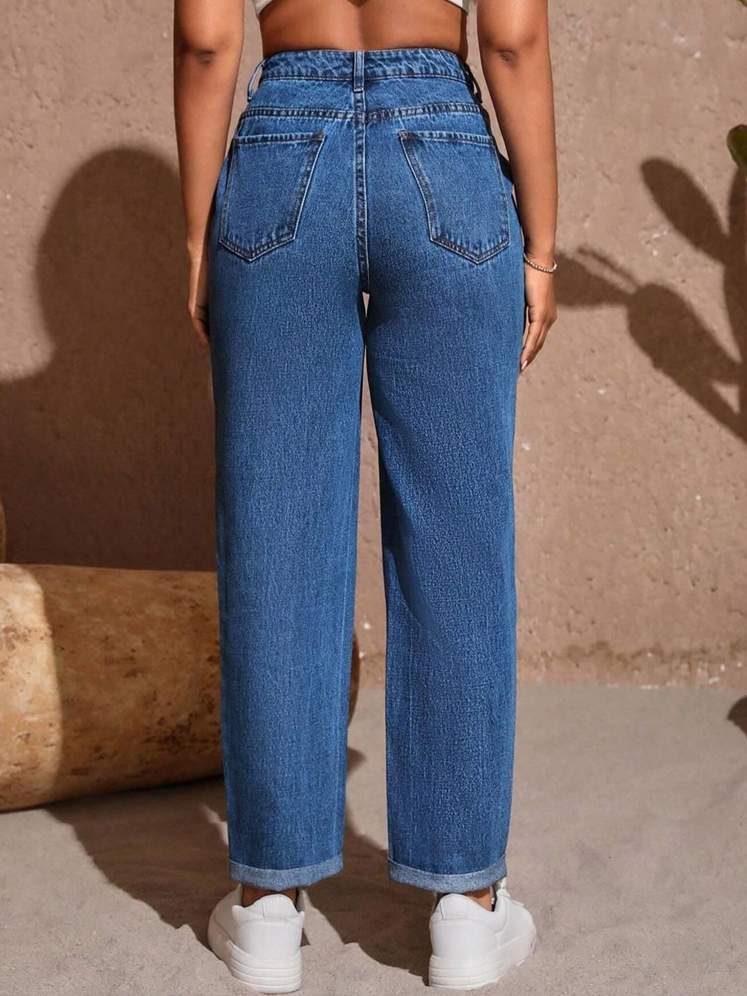 Kotty Women Straight Fit High-Rise Stretchable Jeans